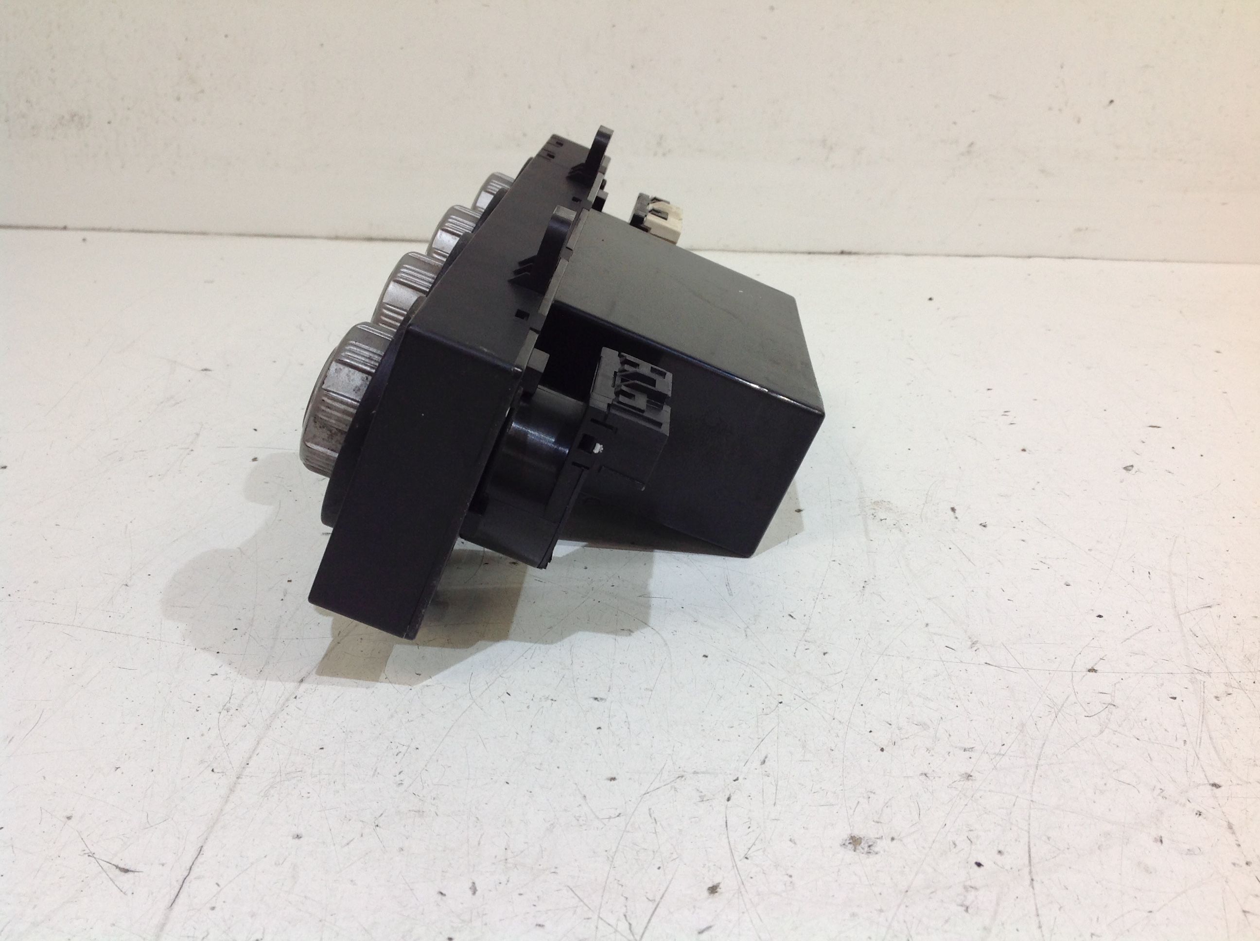 Comandi Clima KIA Carnival 2 Serie