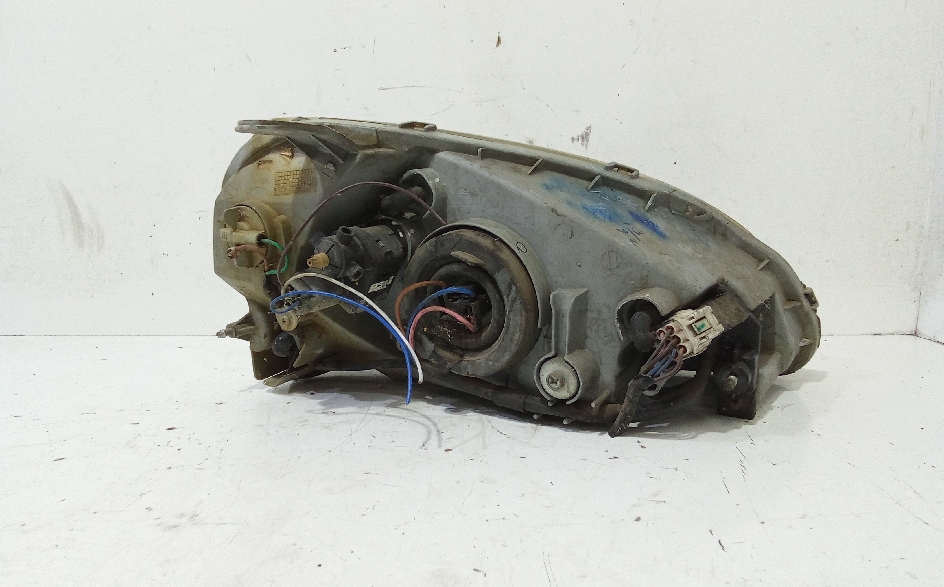 Faro anteriore Sinistro Guida TATA Indigo 2 Serie