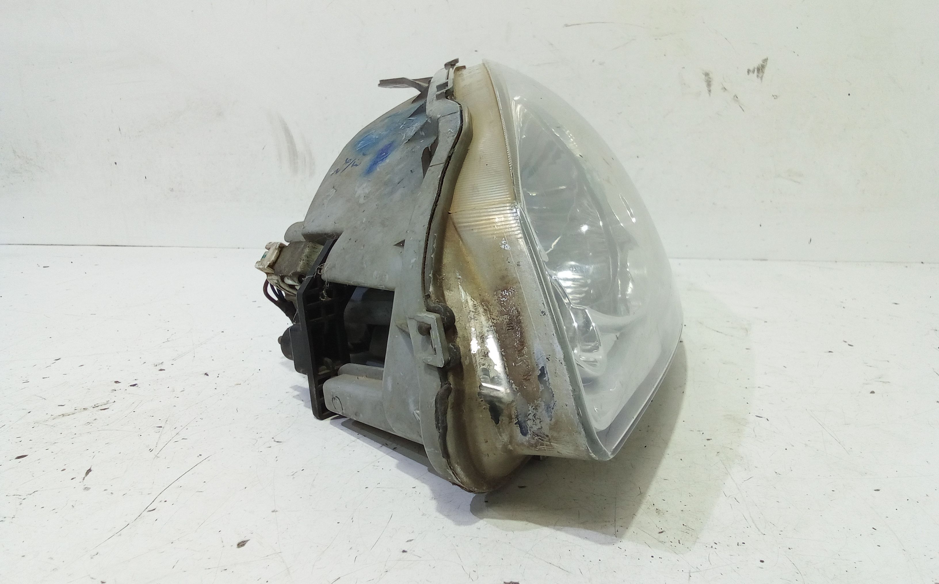 Faro anteriore Sinistro Guida TATA Indigo 2 Serie