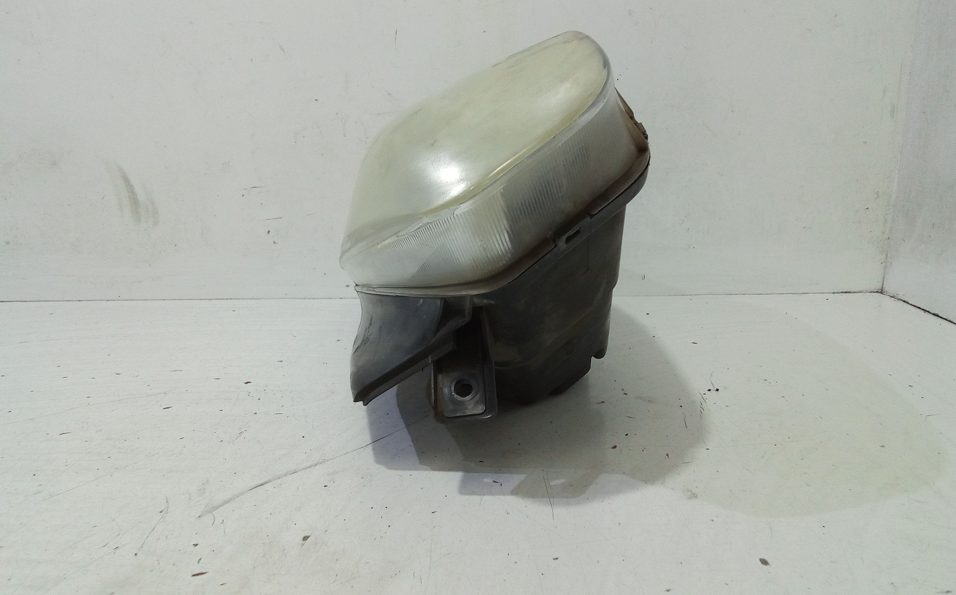 Faro anteriore Sinistro Guida HYUNDAI Accent 4 Serie