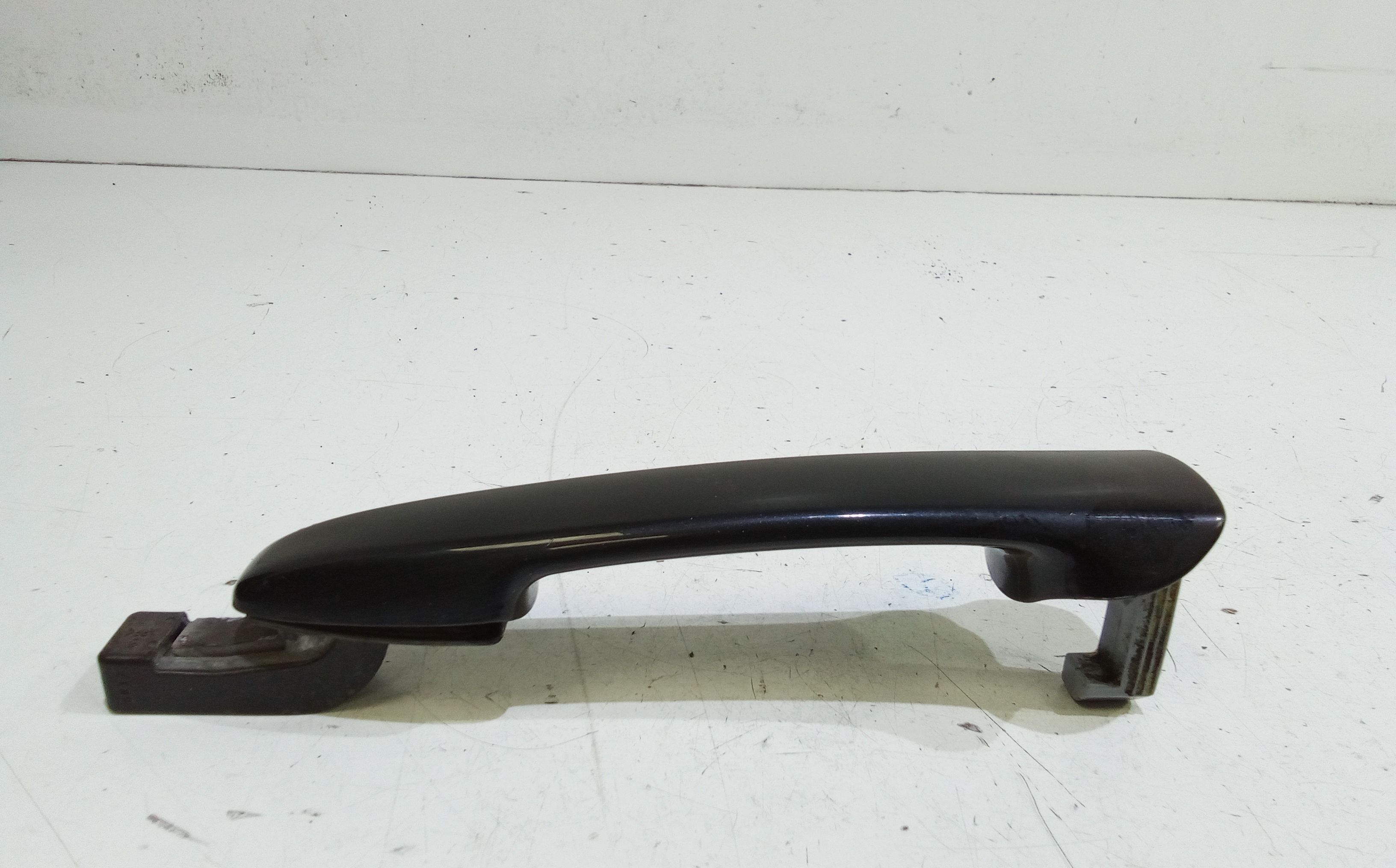 Maniglia esterna Anteriore Sinistra MAZDA 3 Berlina Serie (03>09)