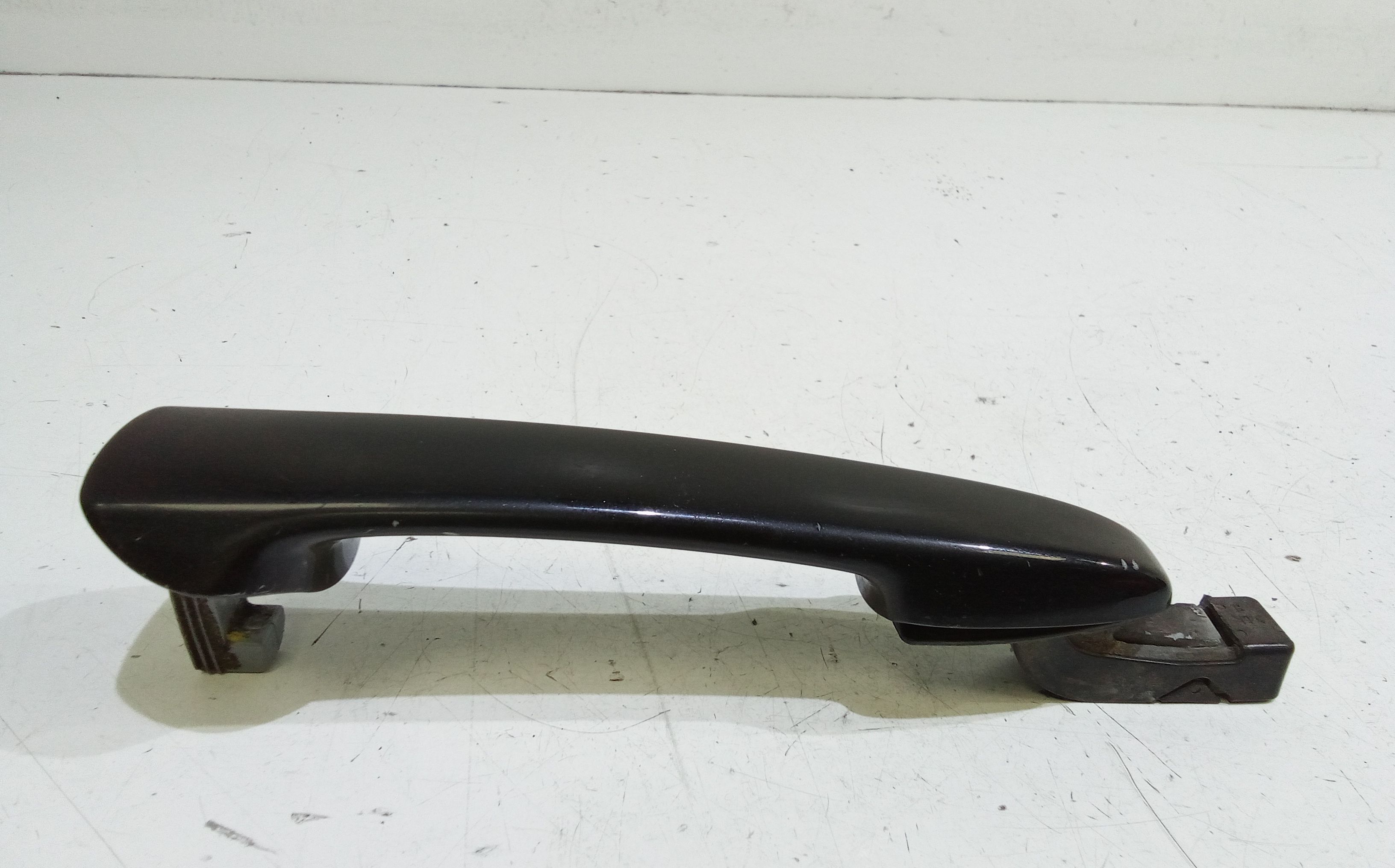 Maniglia esterna Anteriore Sinistra MAZDA 3 Berlina Serie (03>09)