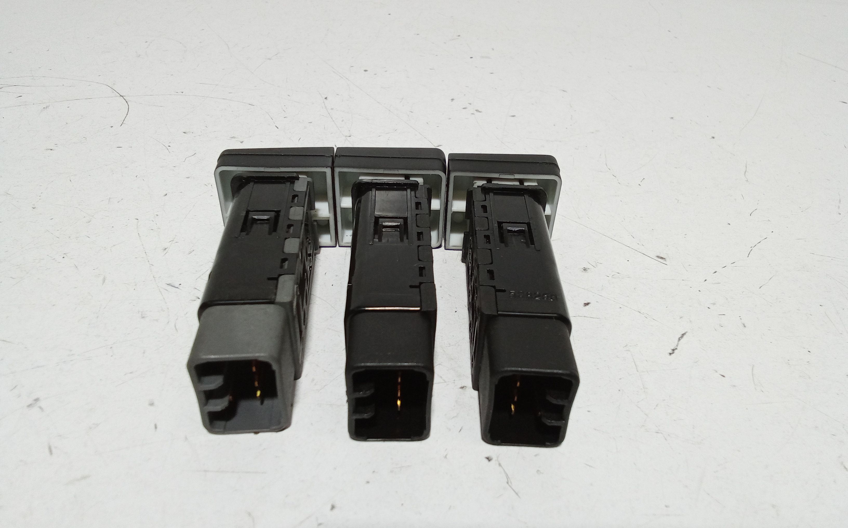 Pulsantiera Centrale KIA Carens 1 Serie