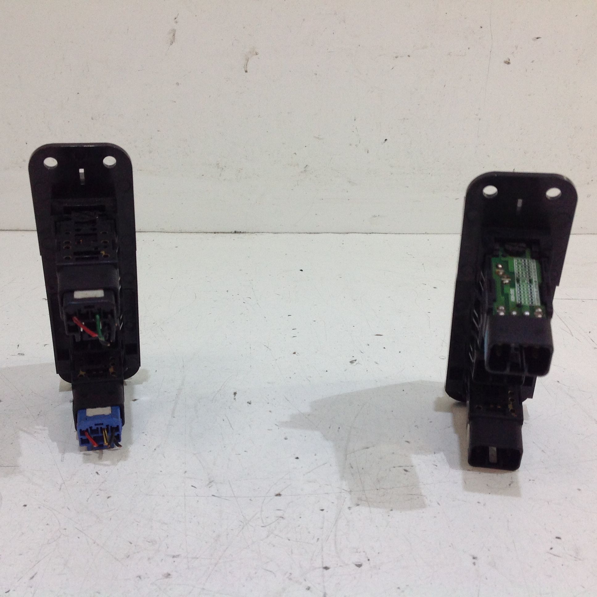 Pulsantiera Centrale KIA Carnival 2 Serie