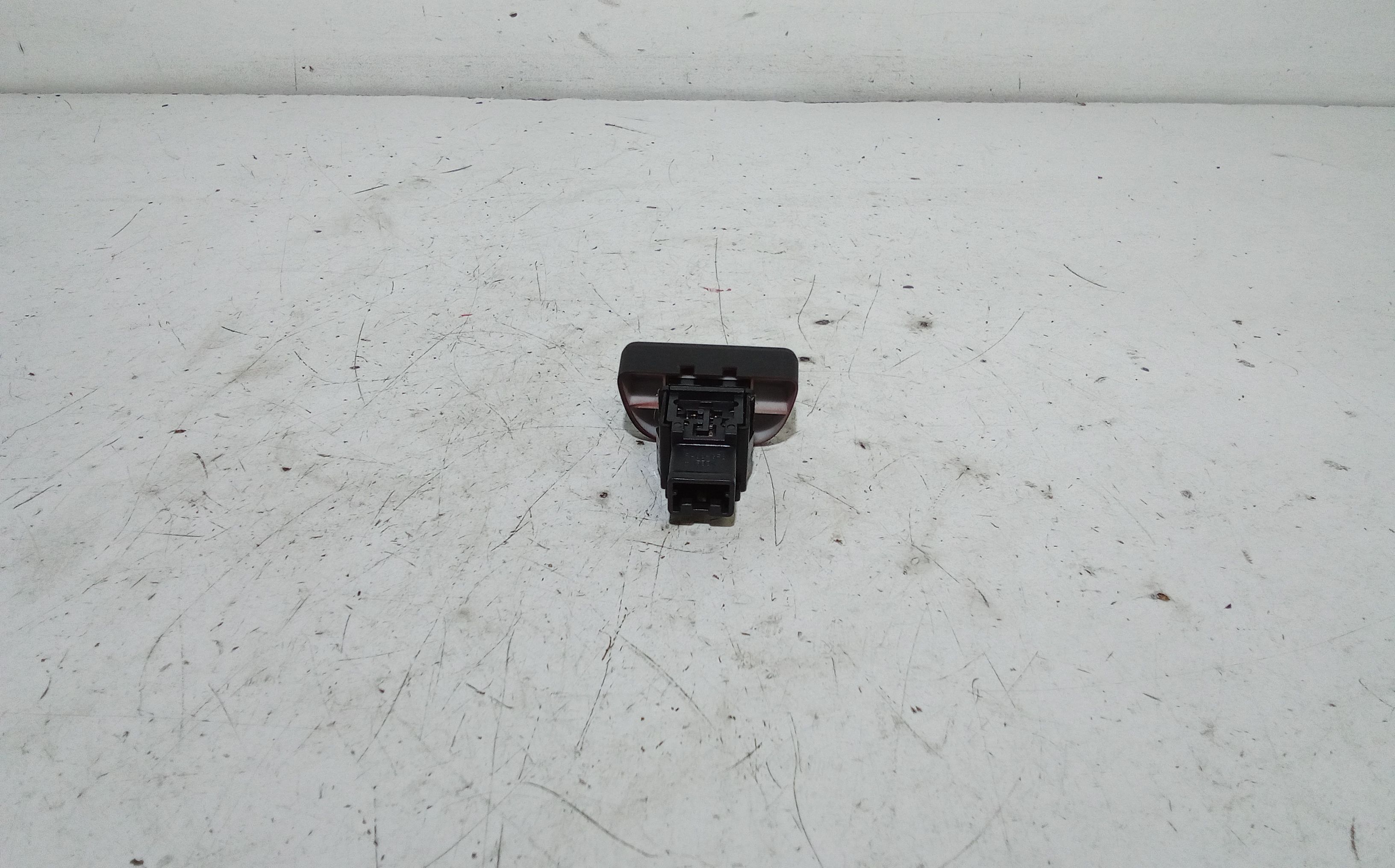 Pulsante luci di emergenza NISSAN Micra 7 Serie