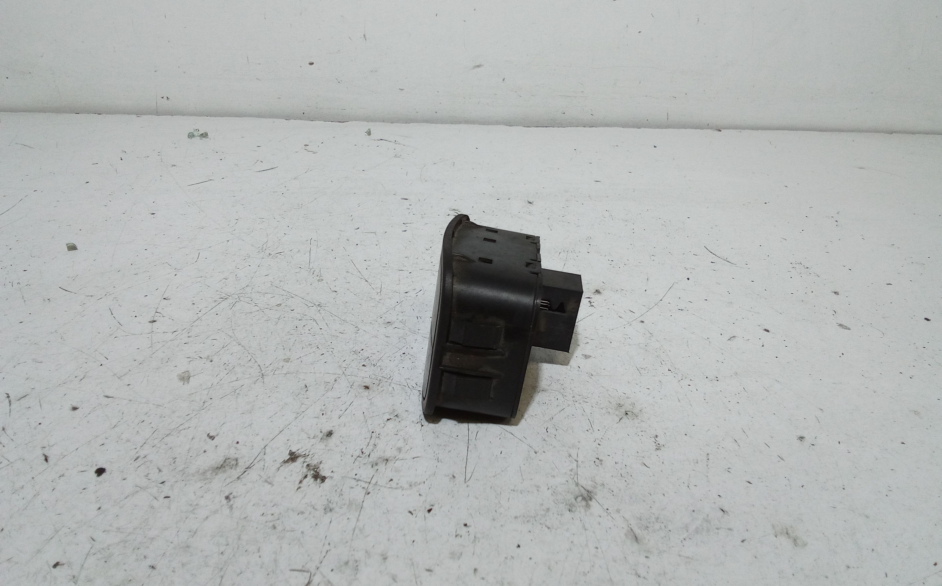 Pulsante luci di emergenza FIAT Fiorino 2 Serie