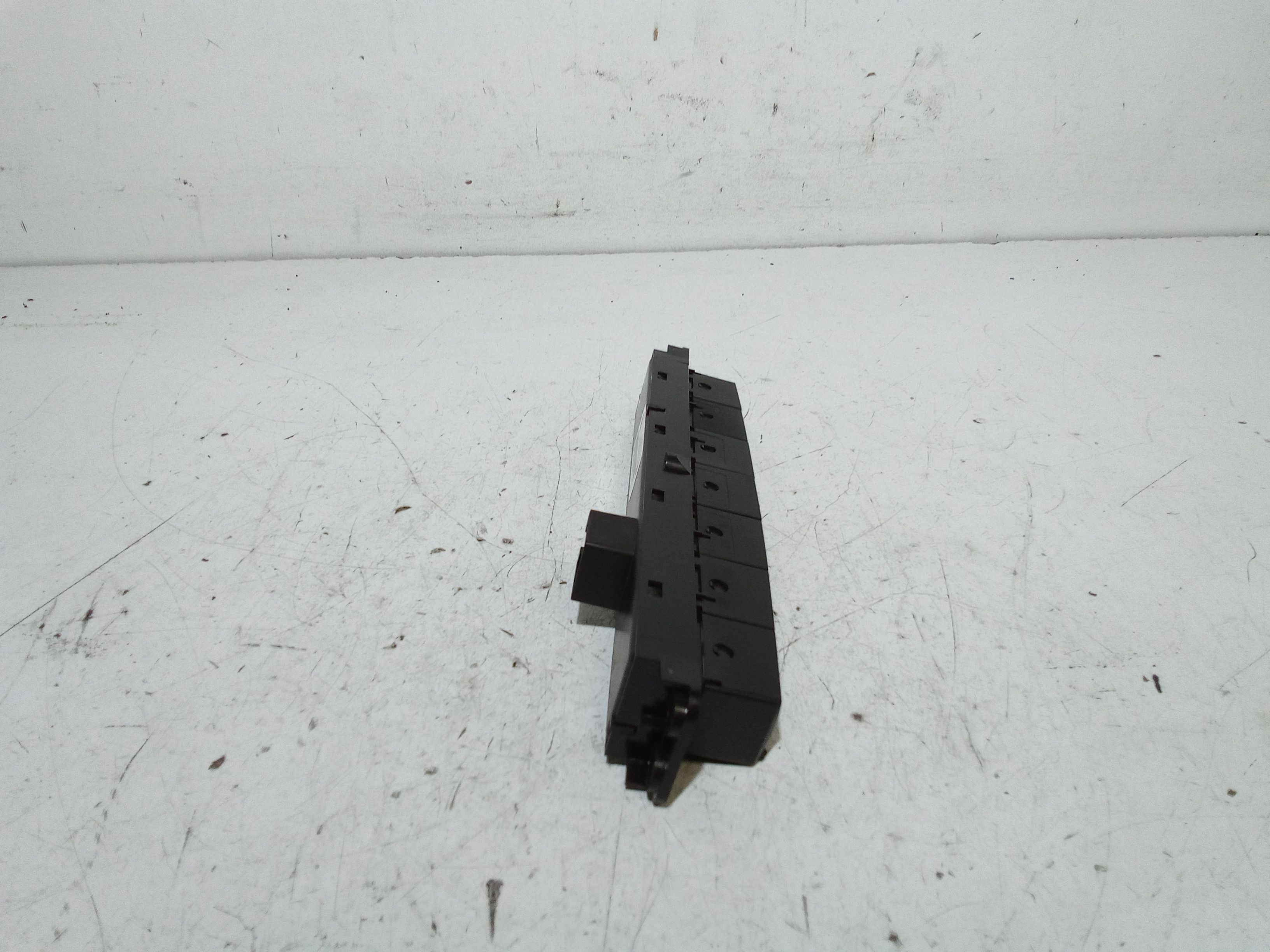 Pulsante luci di emergenza JEEP Grand Cherokee 4 Serie