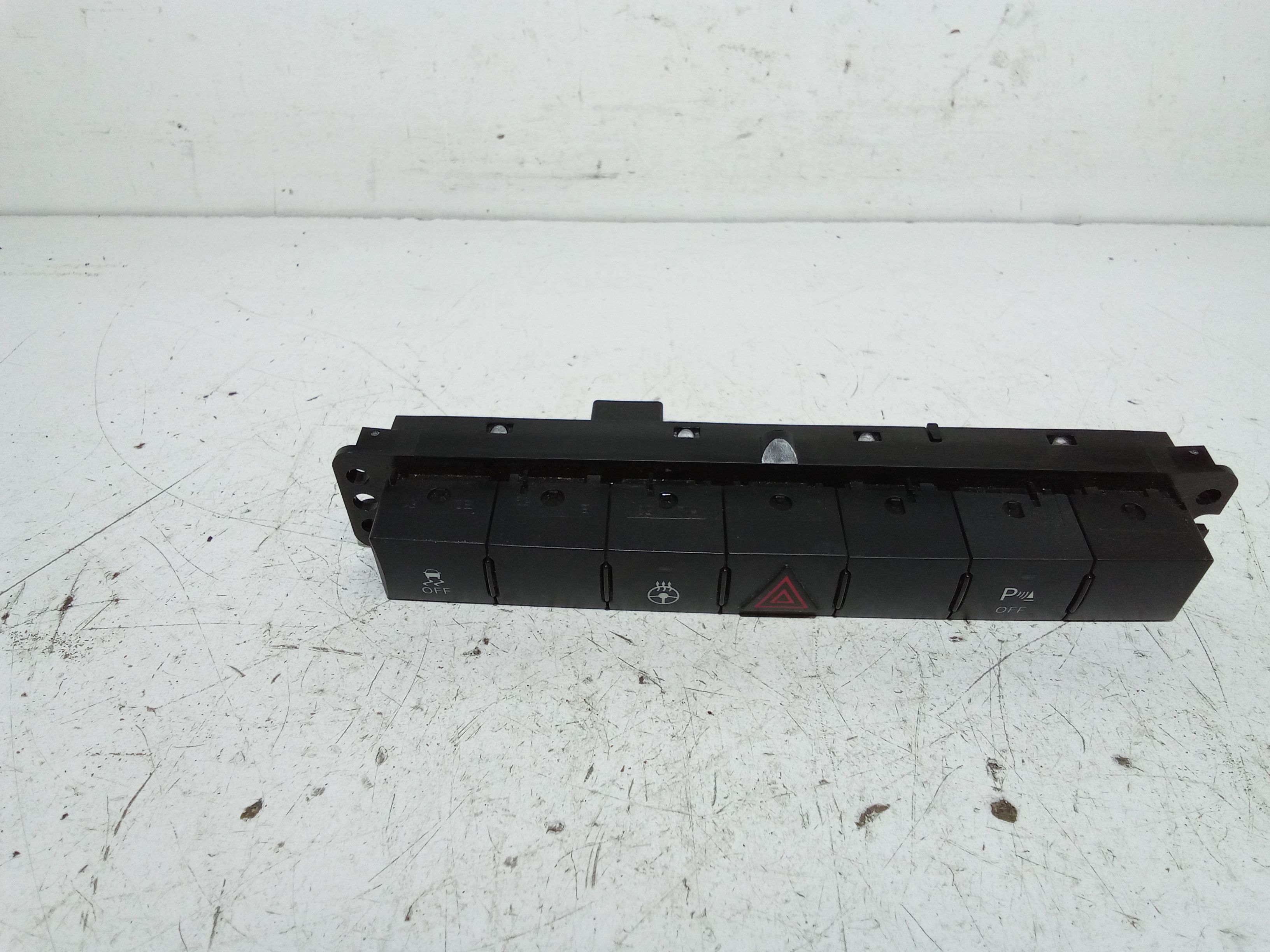 Pulsante luci di emergenza JEEP Grand Cherokee 4 Serie