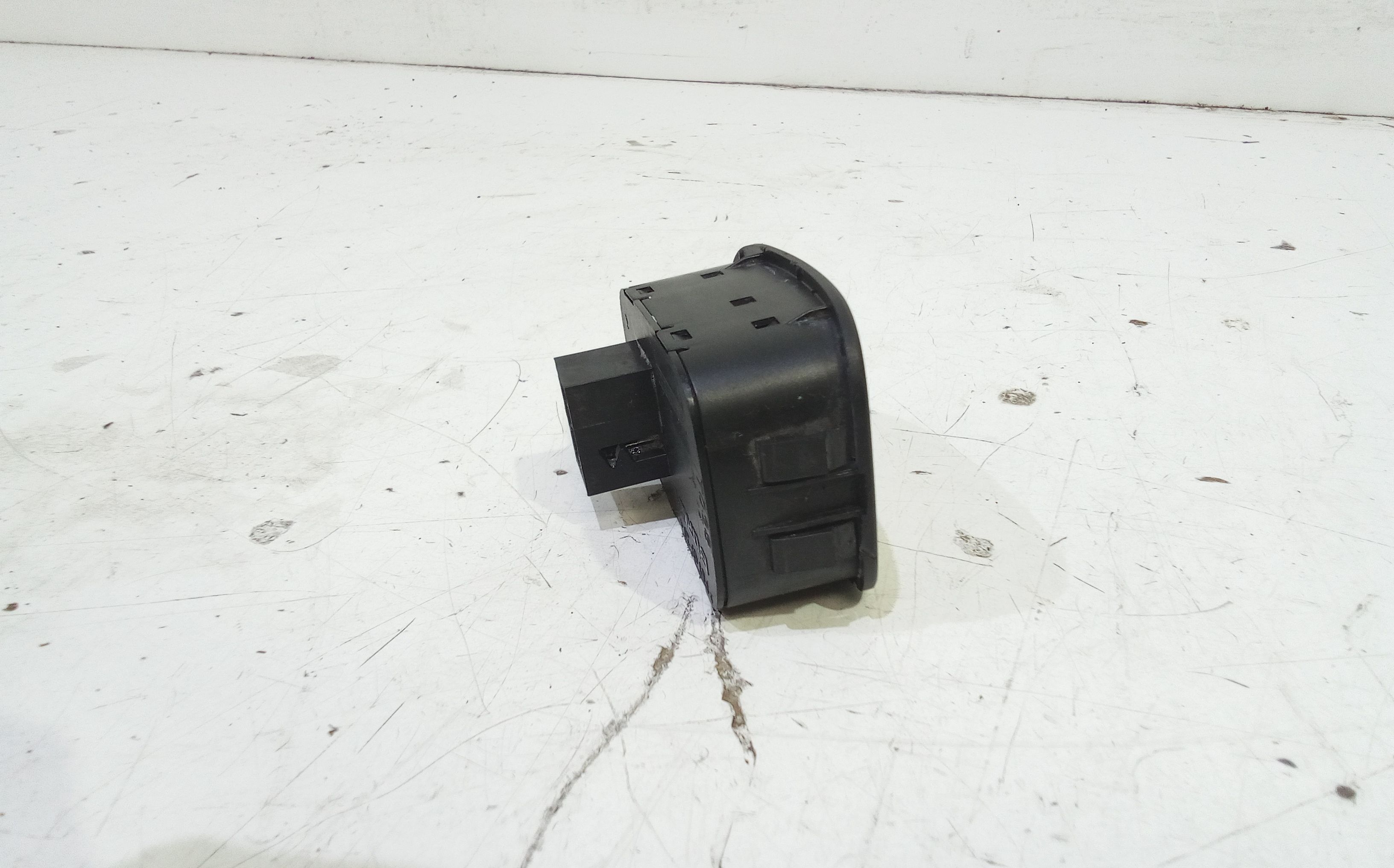 Pulsante luci di emergenza FIAT Qubo 1 Serie