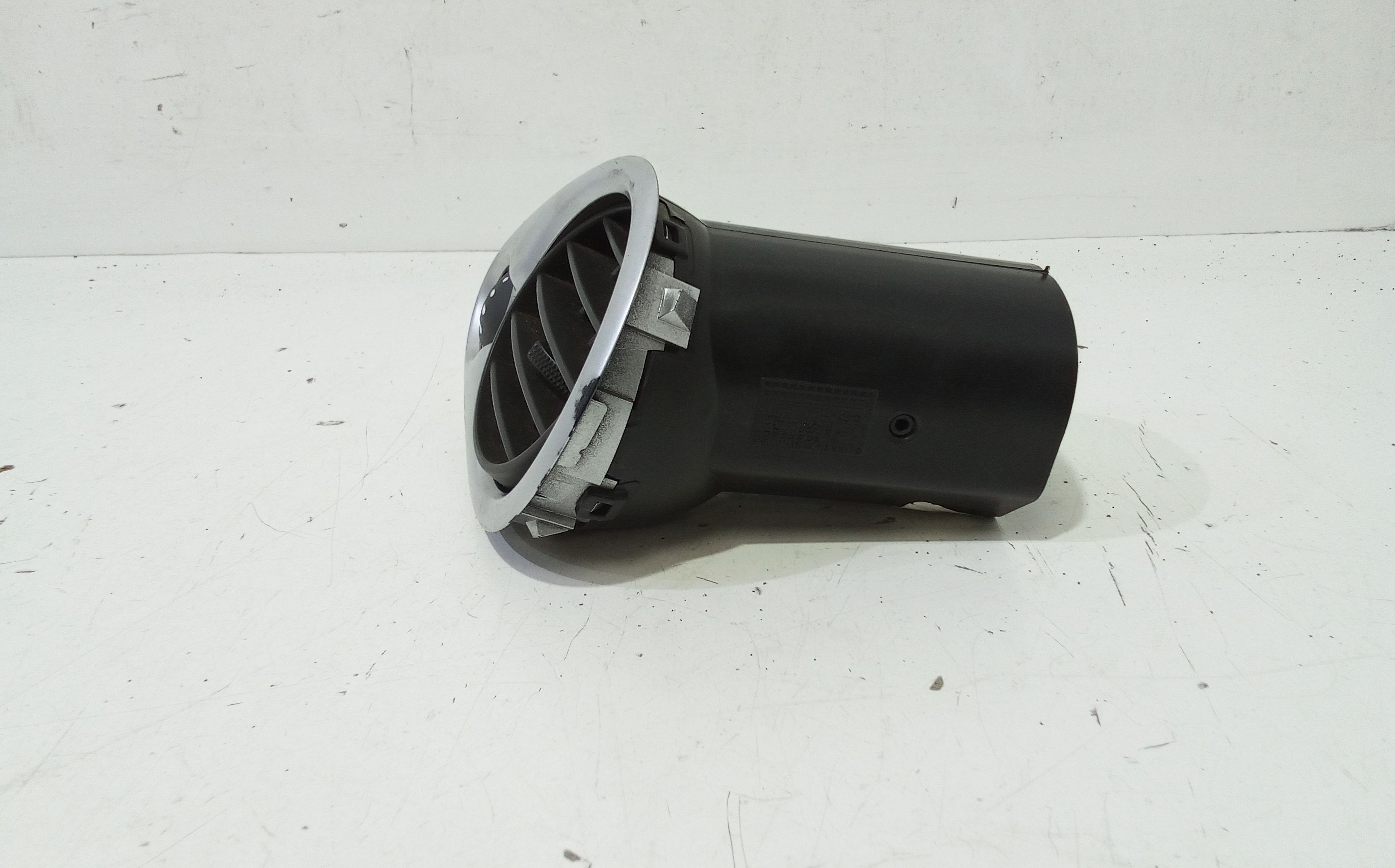 Bocchetta aria cruscotto lato passeggero RENAULT Clio Serie (04>08)