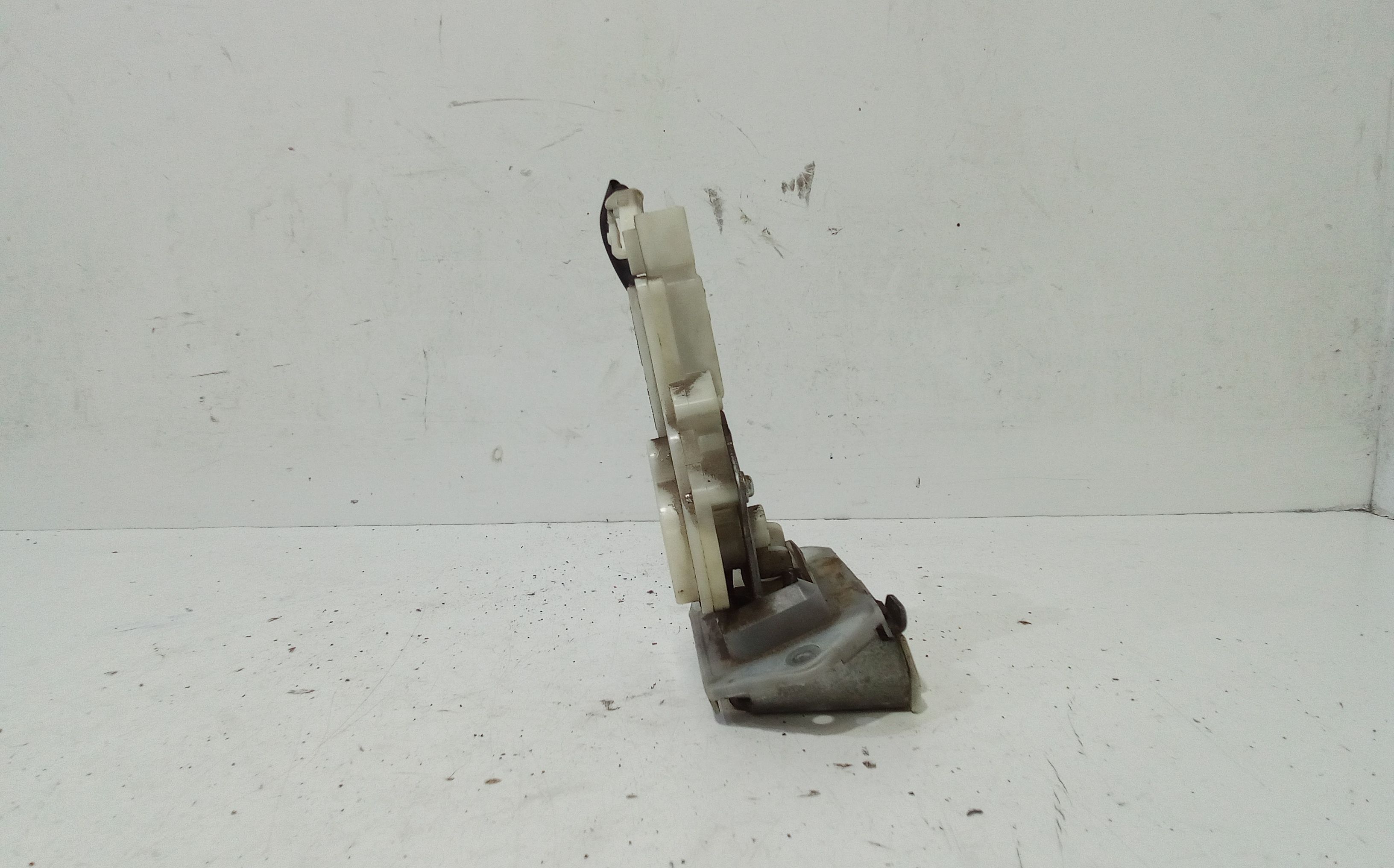 Serratura Cofano Posteriore SUZUKI Swift 4 Serie (04>10)