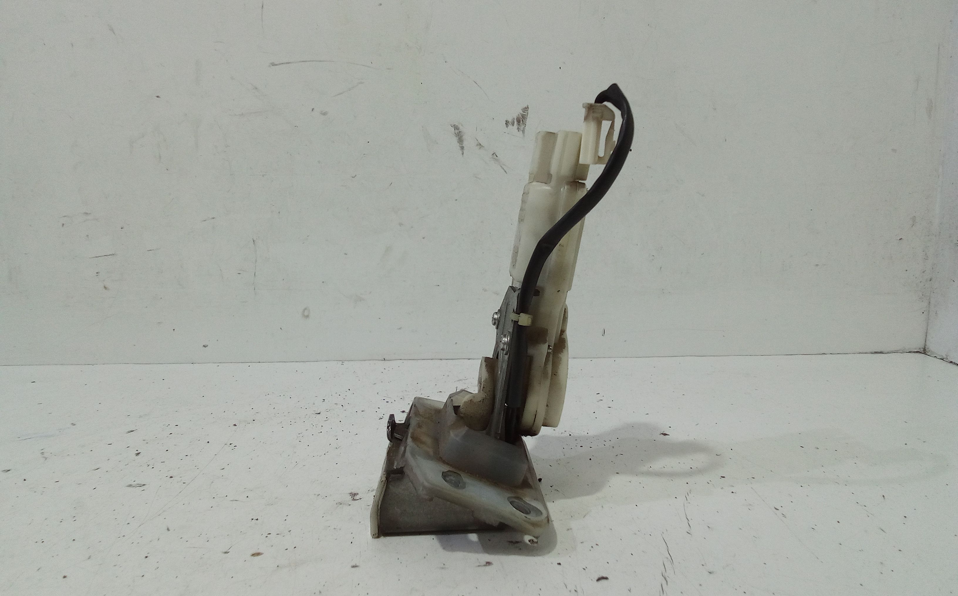 Serratura Cofano Posteriore SUZUKI Swift 4 Serie (04>10)