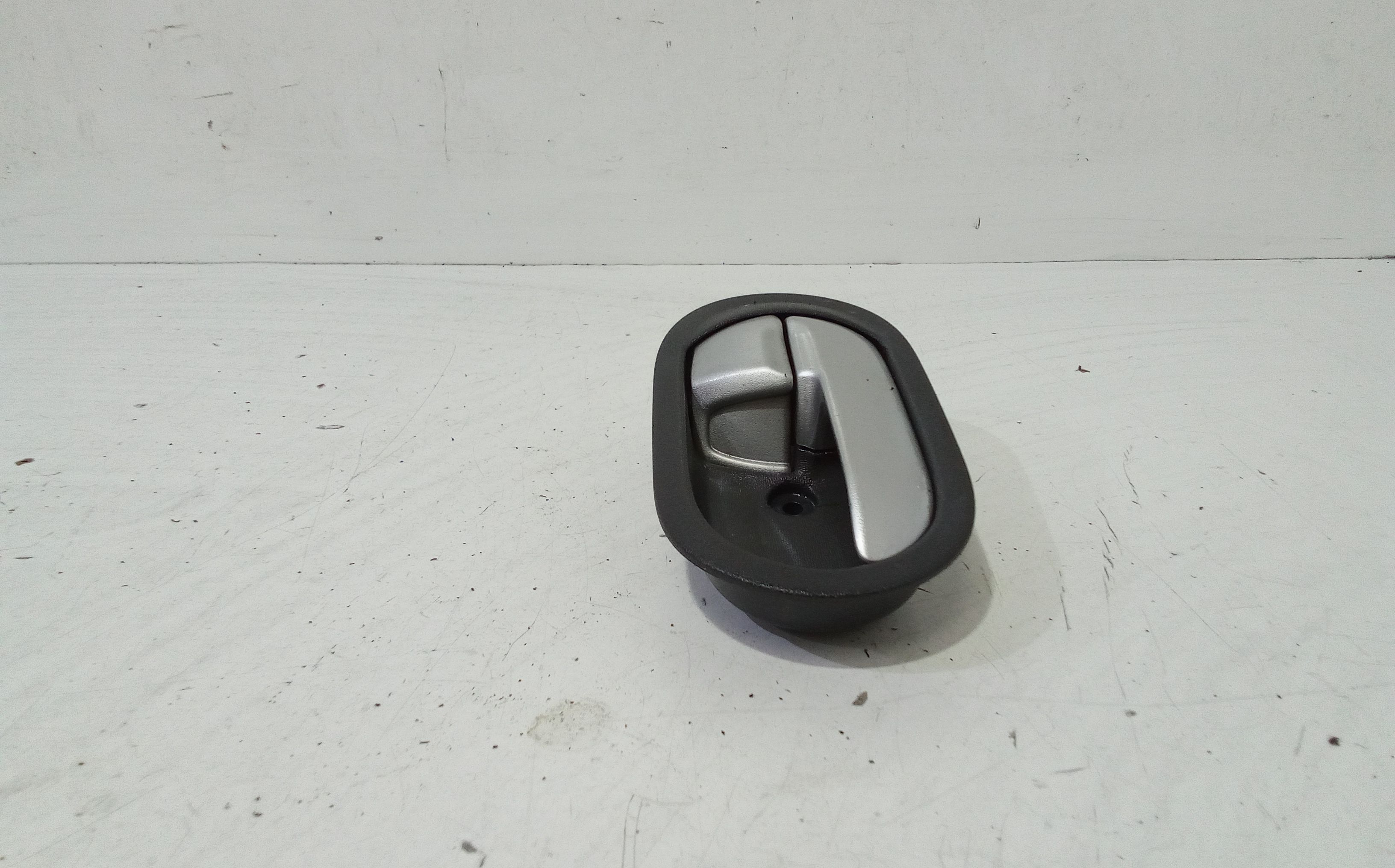 Maniglia interna Anteriore Destra MITSUBISHI Colt CZ3 (05>08)