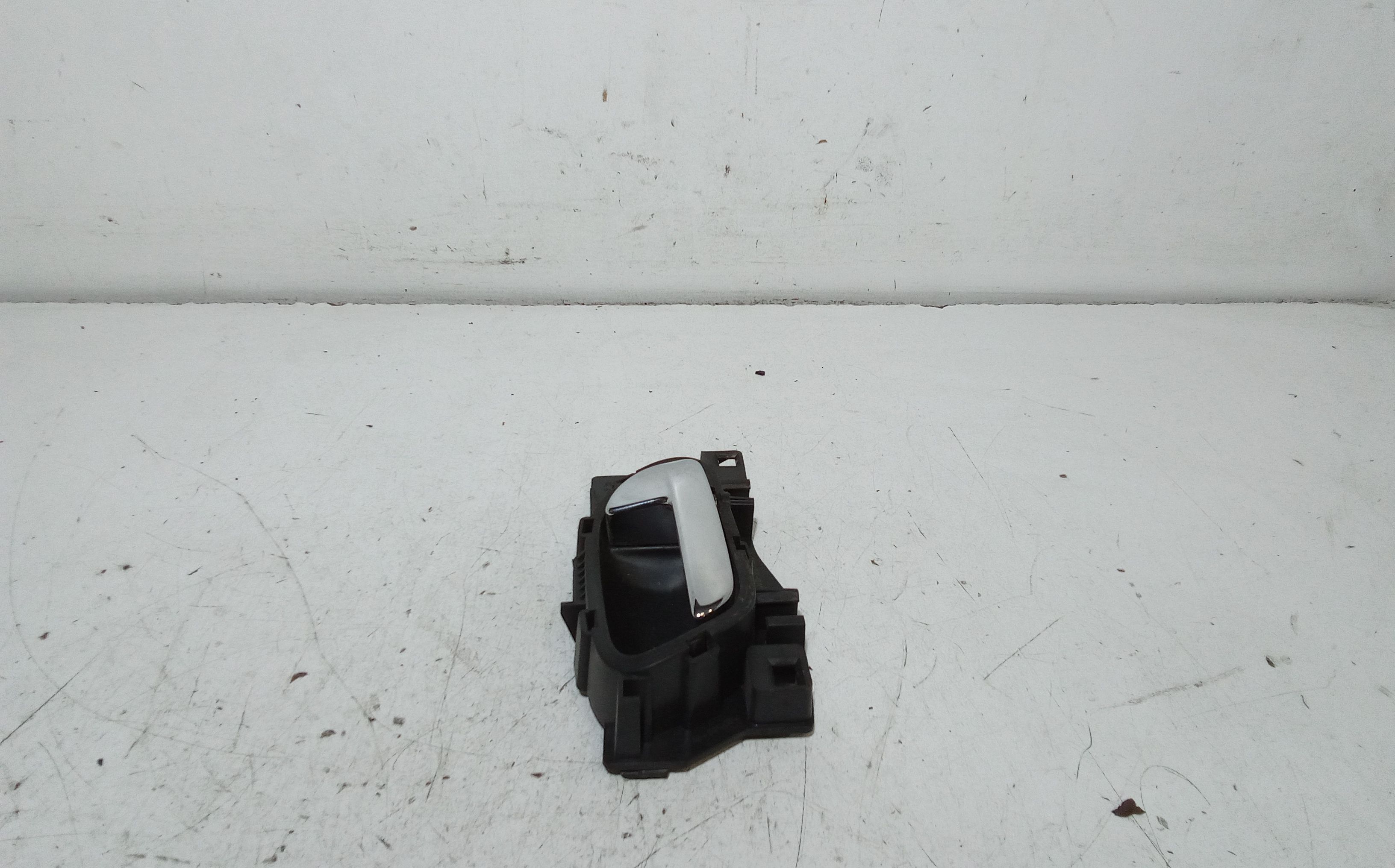 Maniglia interna Anteriore Destra CITROEN C4 Grand Picasso (06>13)