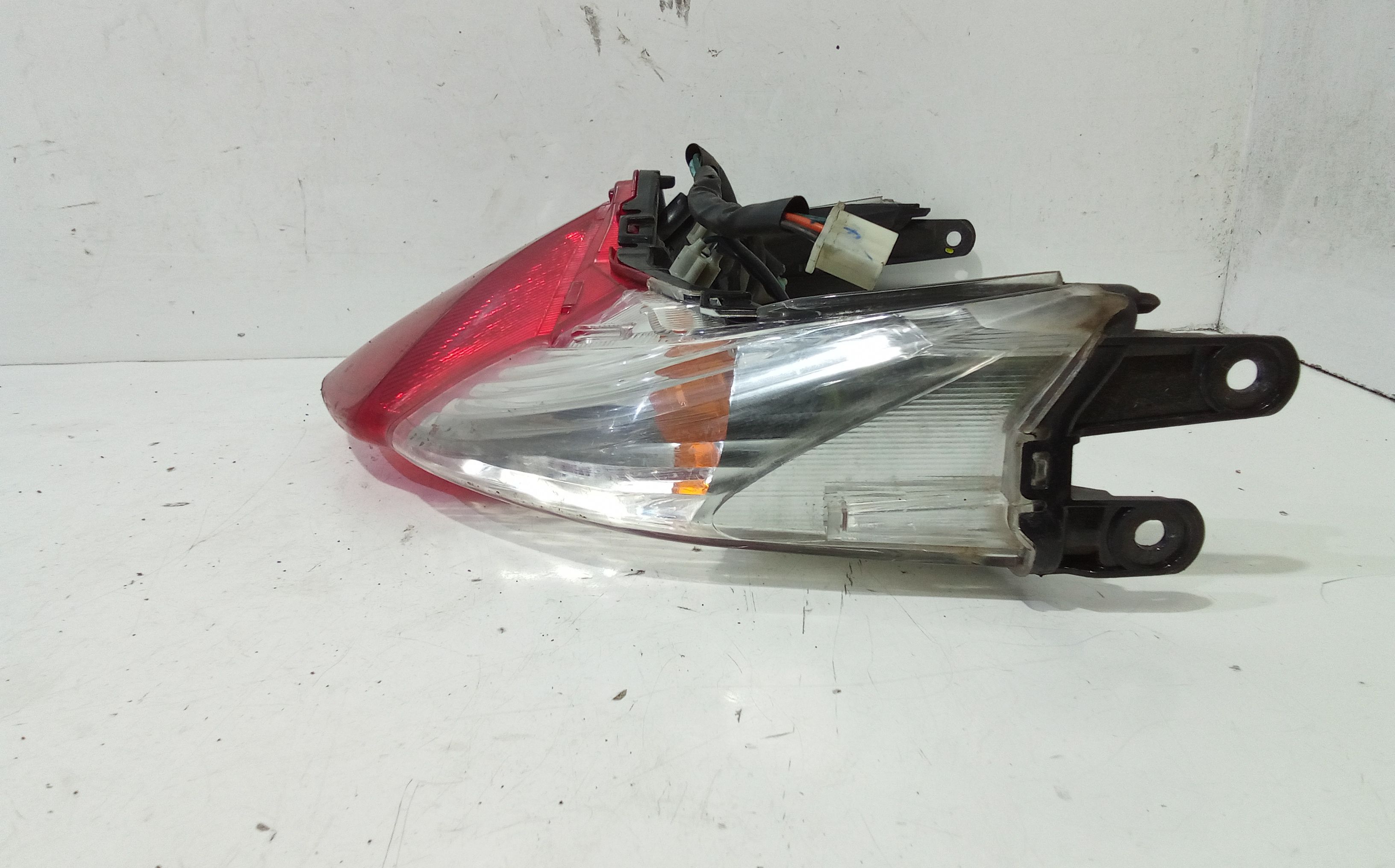 Stop posteriore HONDA SH 150cc (10>)