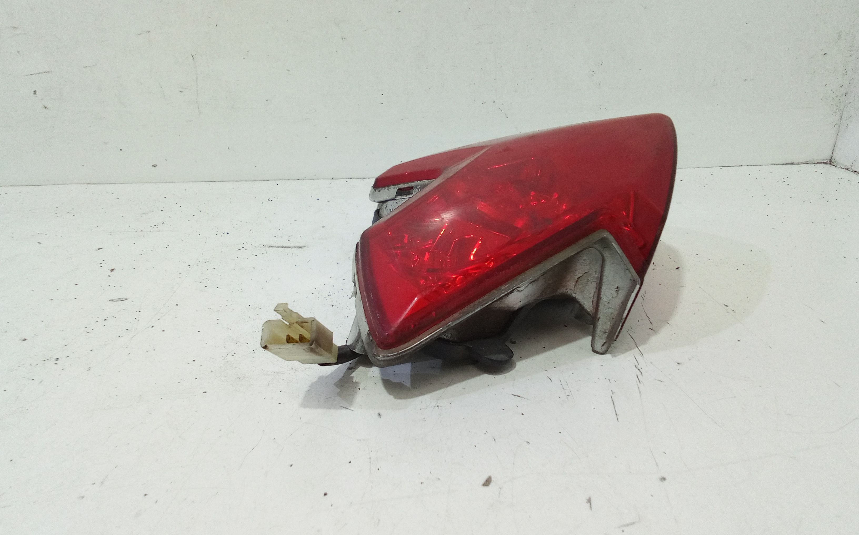 Stop posteriore BENELLI ZenZero 350cc (11>16)