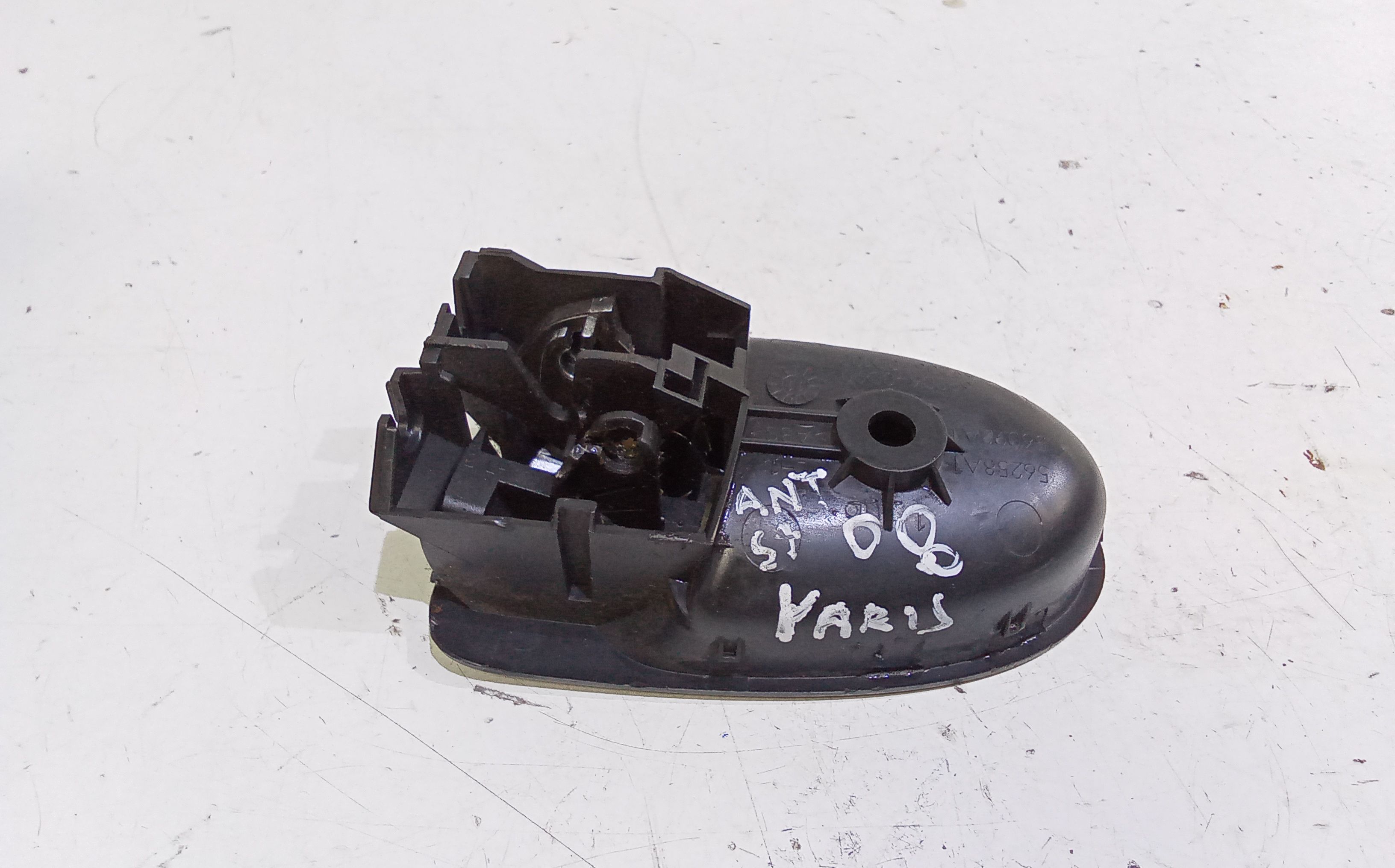 Maniglia interna anteriore Sinistra TOYOTA Yaris Serie (05>08)