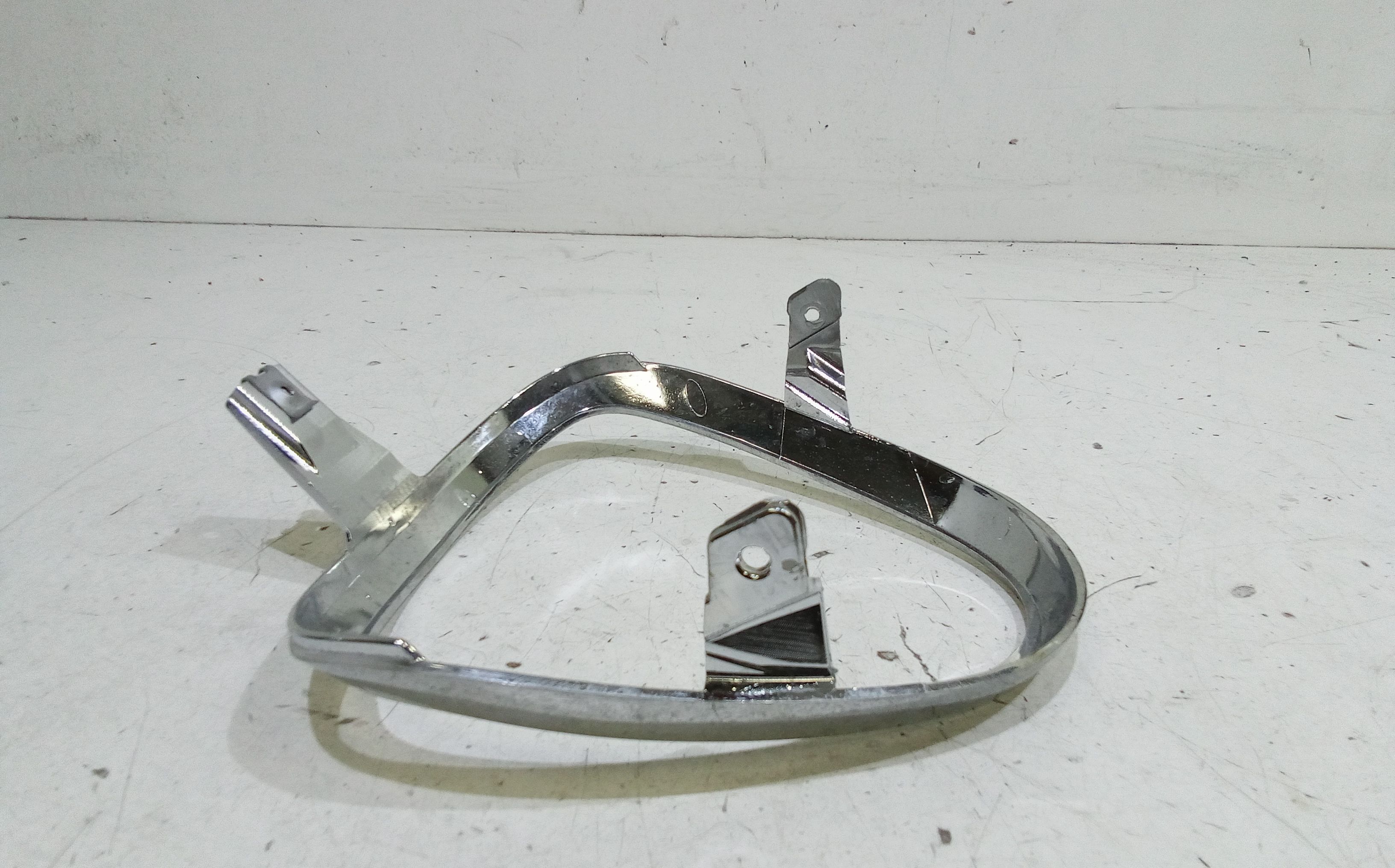 Cover cornice faro anteriore Malaguti Centro 160cc (07>11)