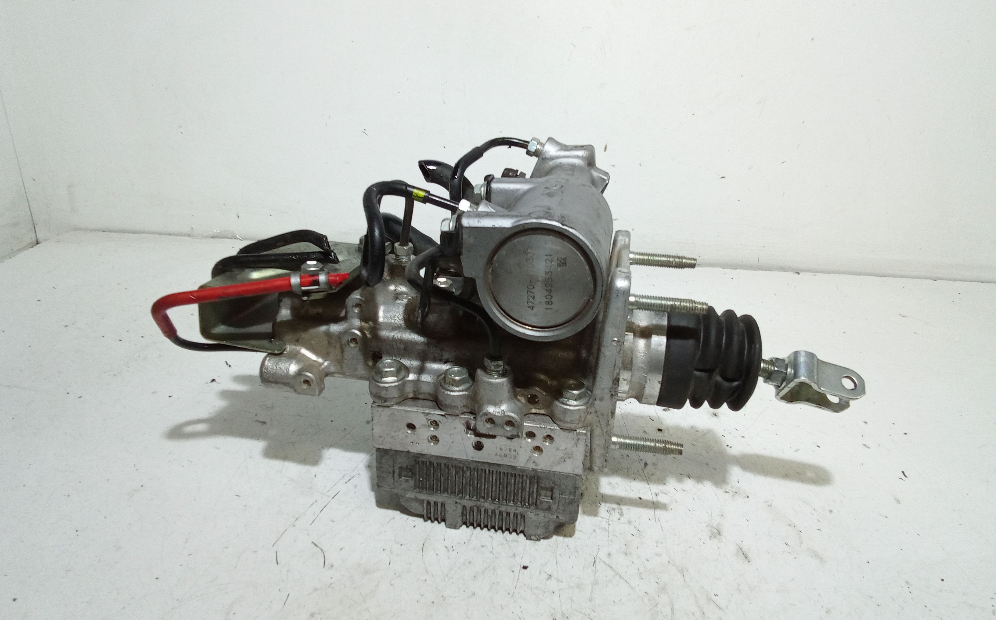 Sistema frenante TOYOTA Rav4 5 Serie