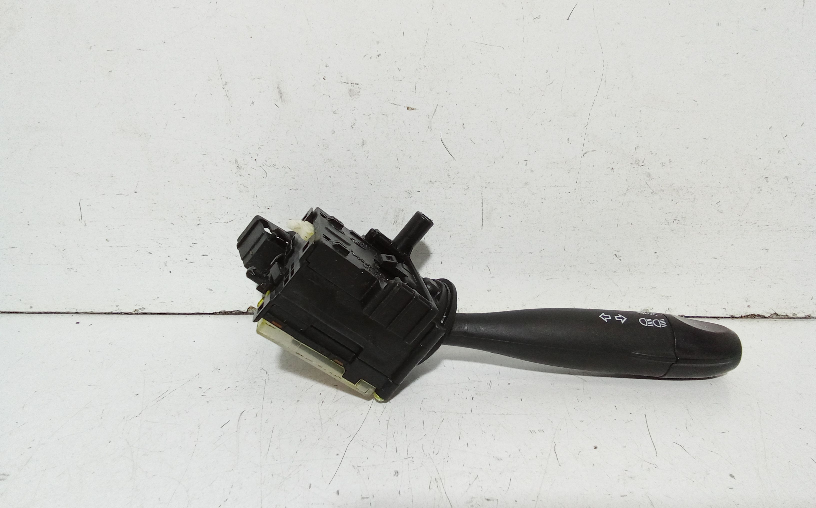 Devioluci sinistro HYUNDAI Accent 4 Serie