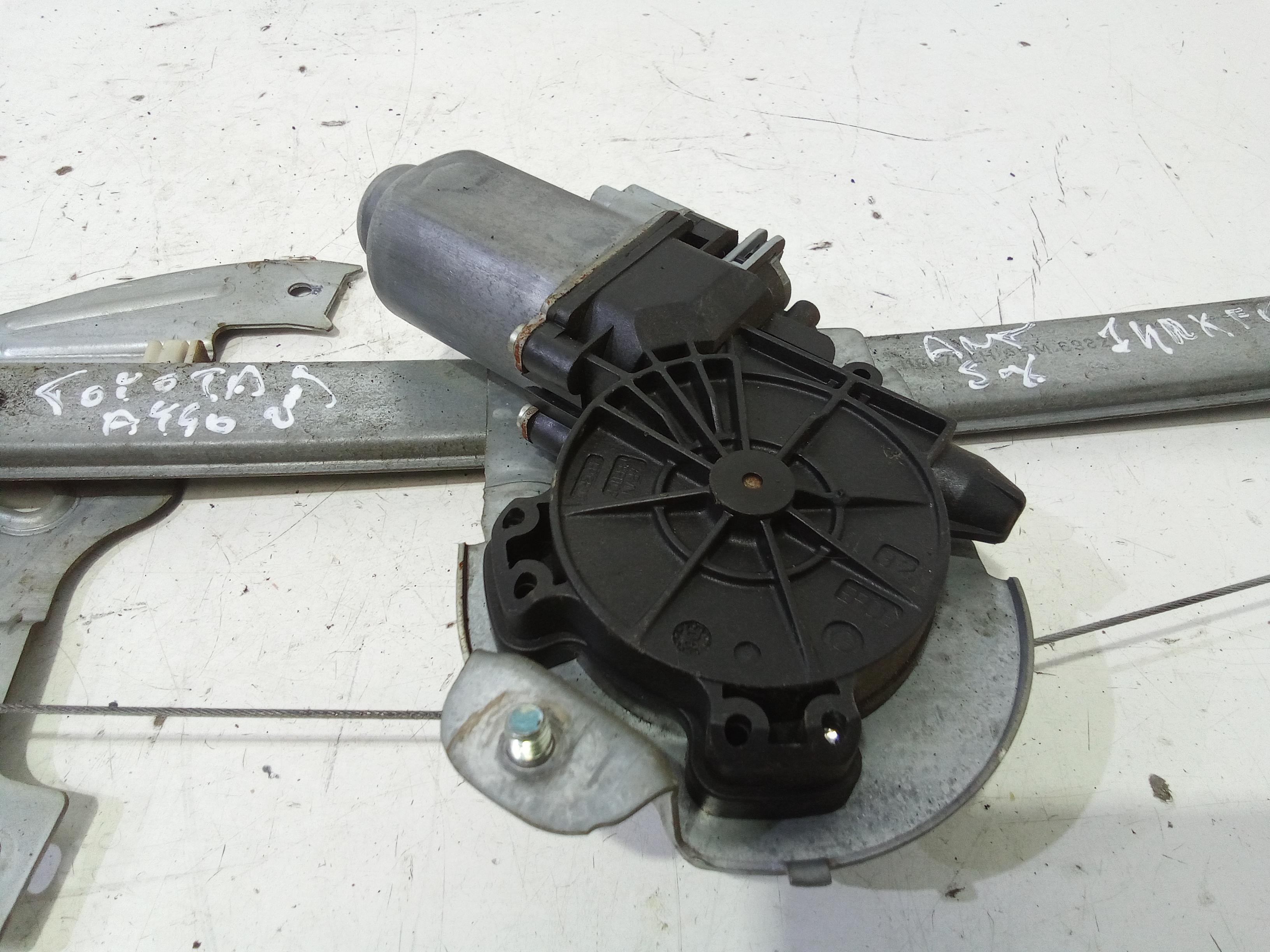 Cremagliera anteriore sinistra Guida TOYOTA Aygo 2 Serie