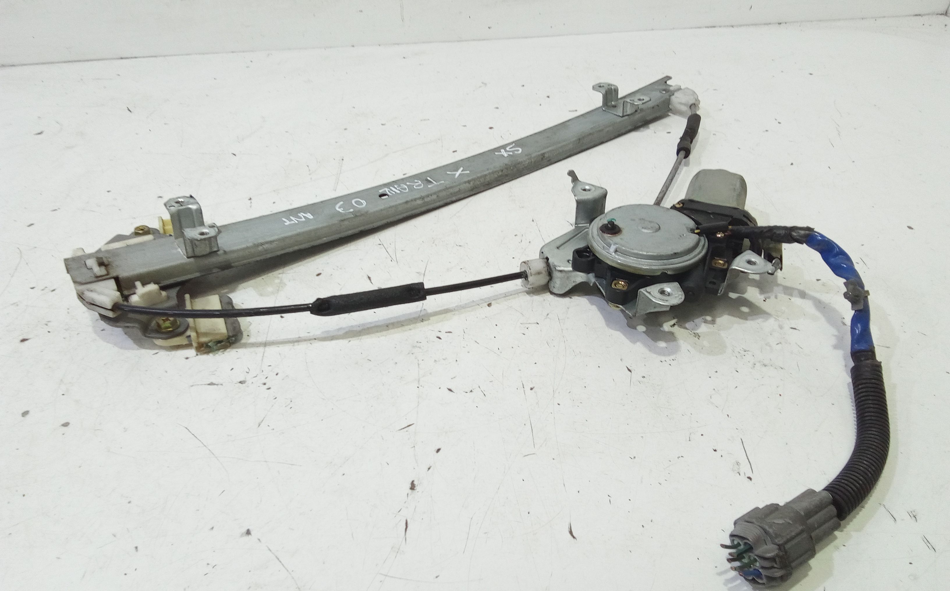 Cremagliera anteriore sinistra Guida NISSAN X-Trail 1 Serie