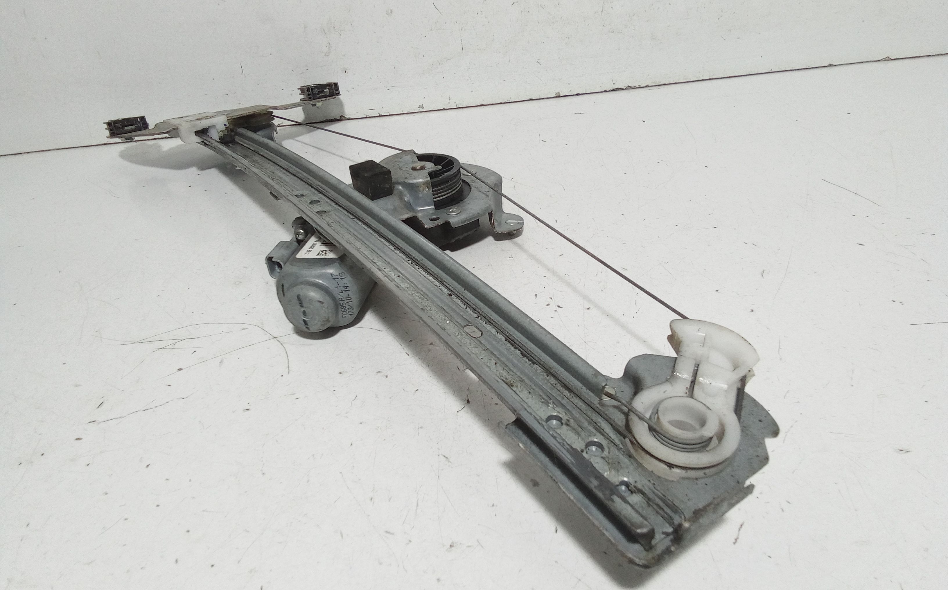 Cremagliera anteriore destra passeggero PEUGEOT 107 1 Serie