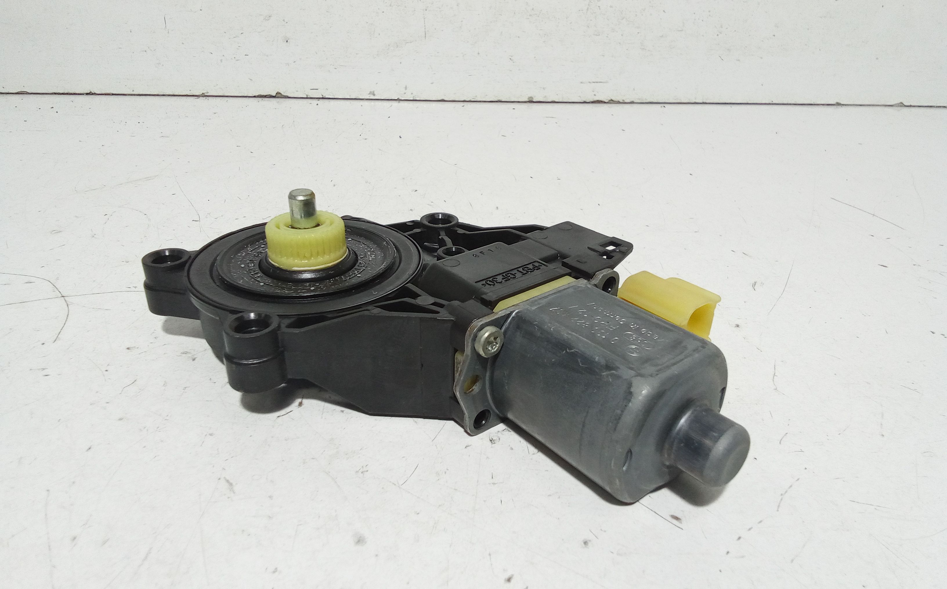 Motorino Alzavetro anteriore destra FORD Fiesta 6 Serie