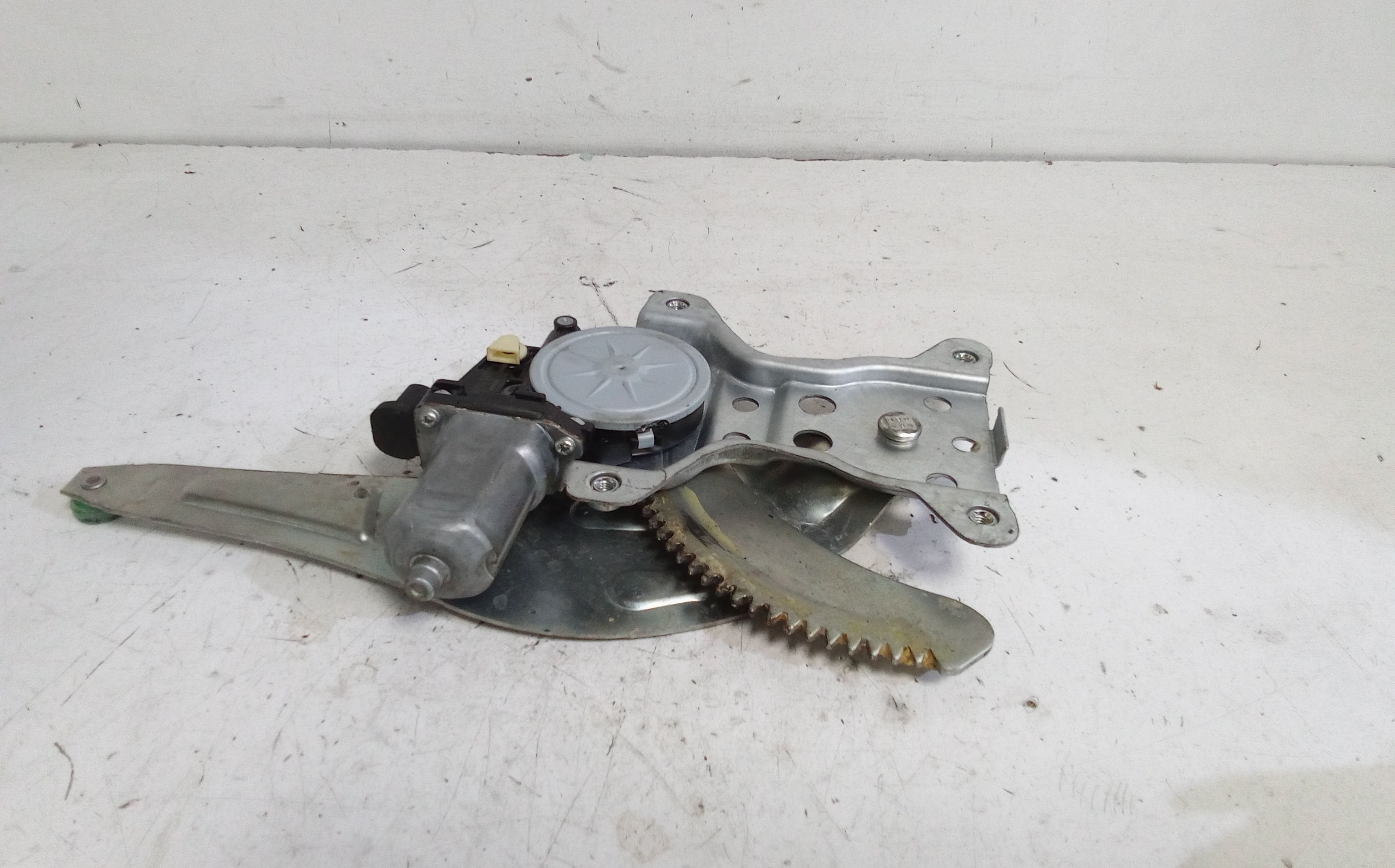 Cremagliera posteriore sinistra guida FIAT Sedici 1 Serie