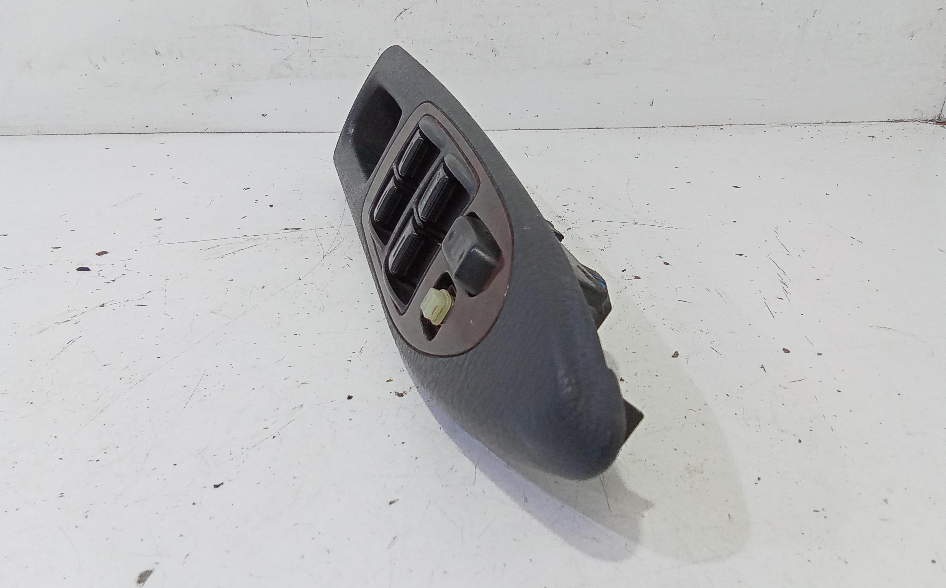 Pulsantiera anteriore sinistra Guida TOYOTA Avensis Berlina 2 Serie