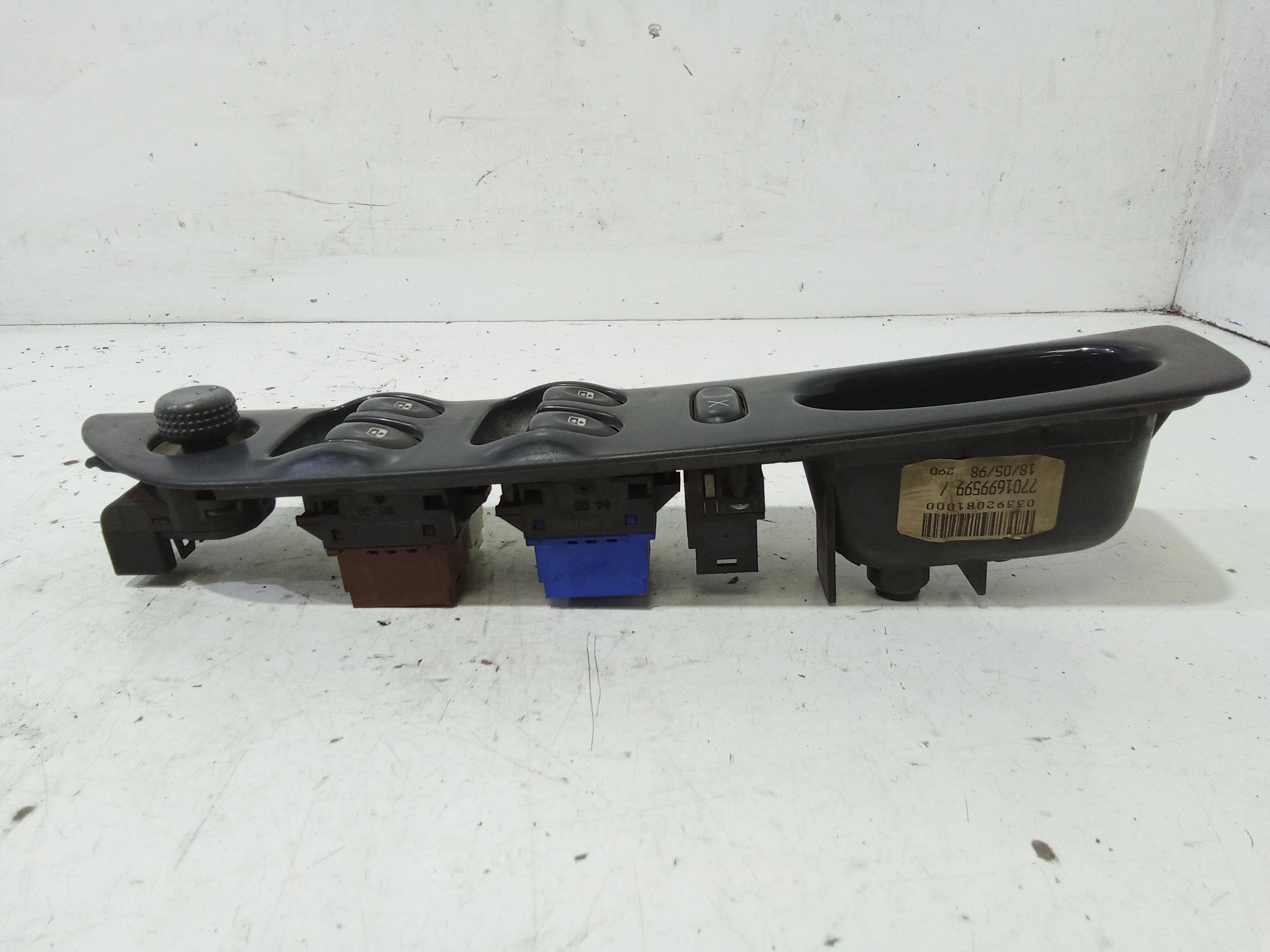 Pulsantiera anteriore sinistra Guida RENAULT Laguna Berlina 1 Serie