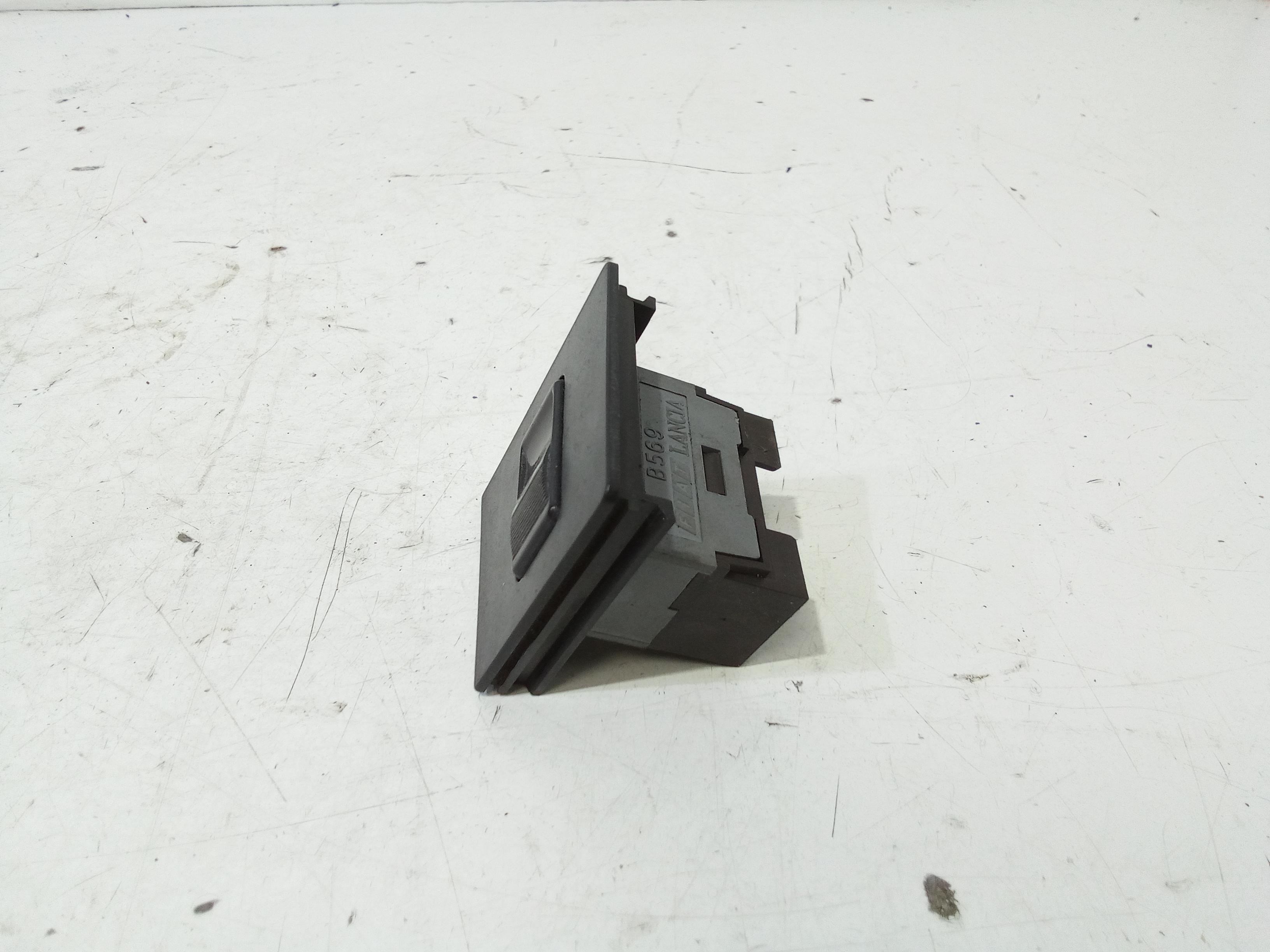 Pulsantiera anteriore sinistra Guida FIAT Croma 1 Serie