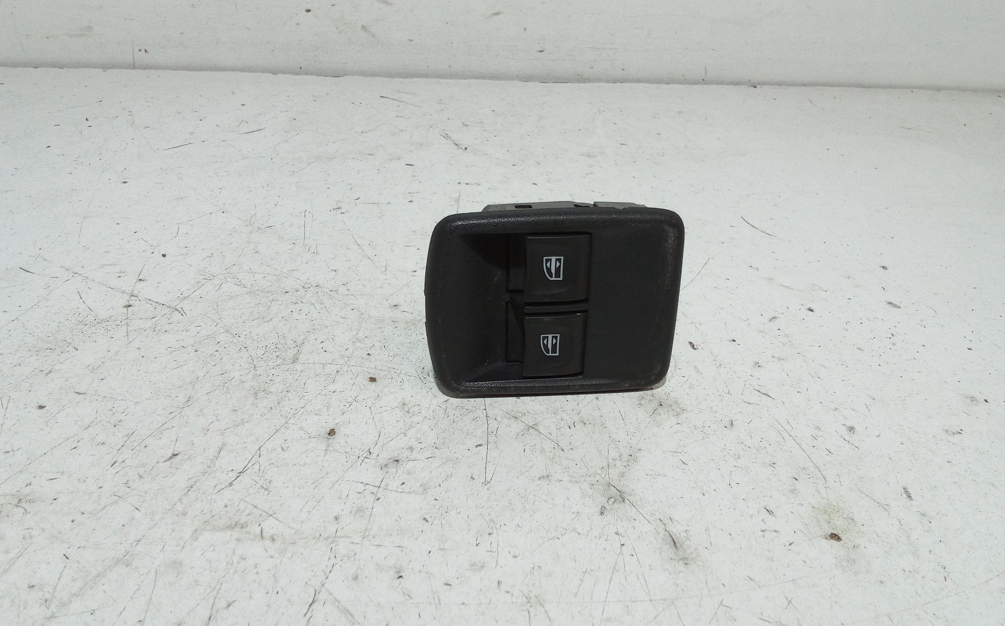 Pulsantiera anteriore sinistra Guida DACIA Dokker 1 Serie