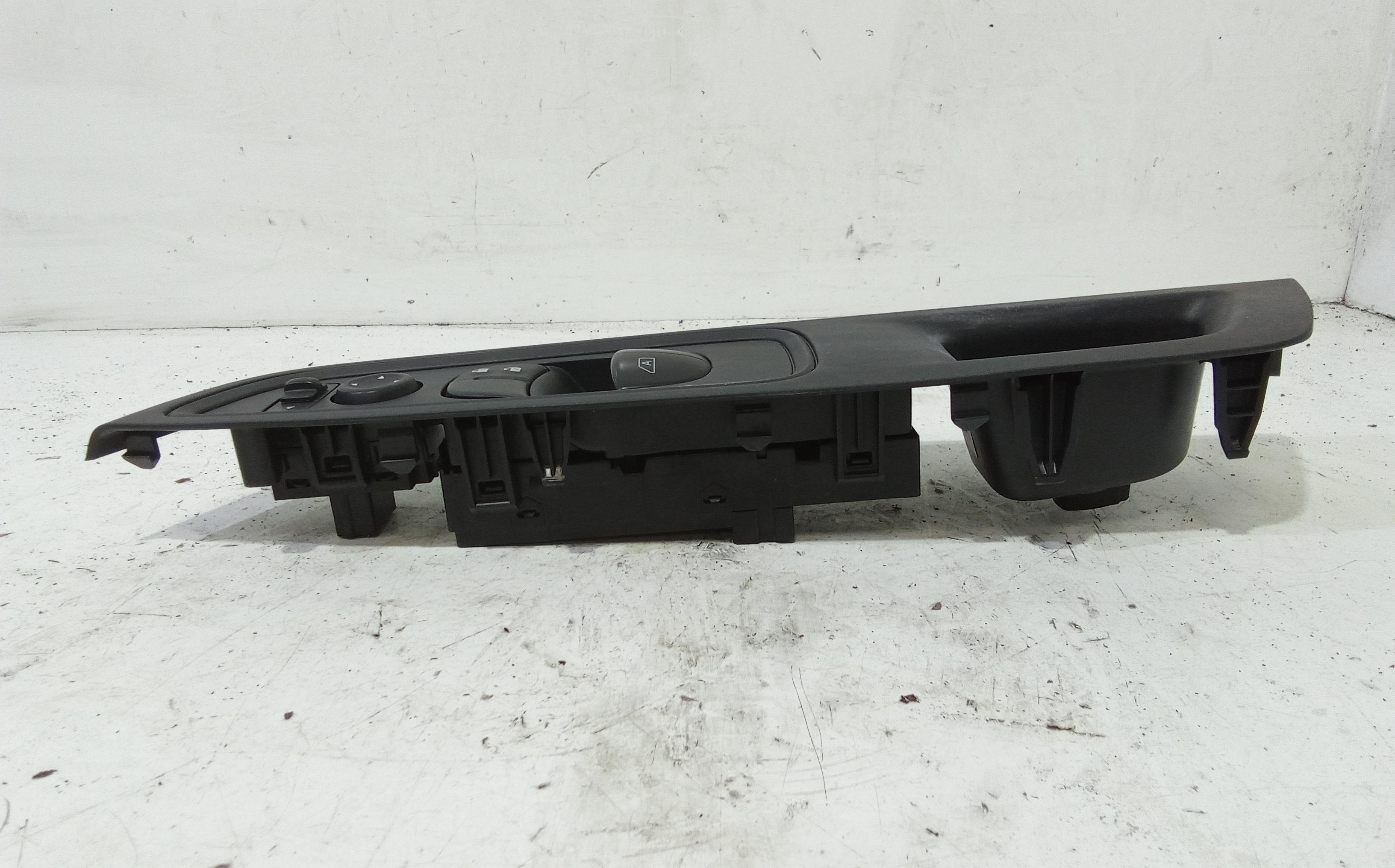 Pulsantiera anteriore sinistra Guida NISSAN Micra Serie