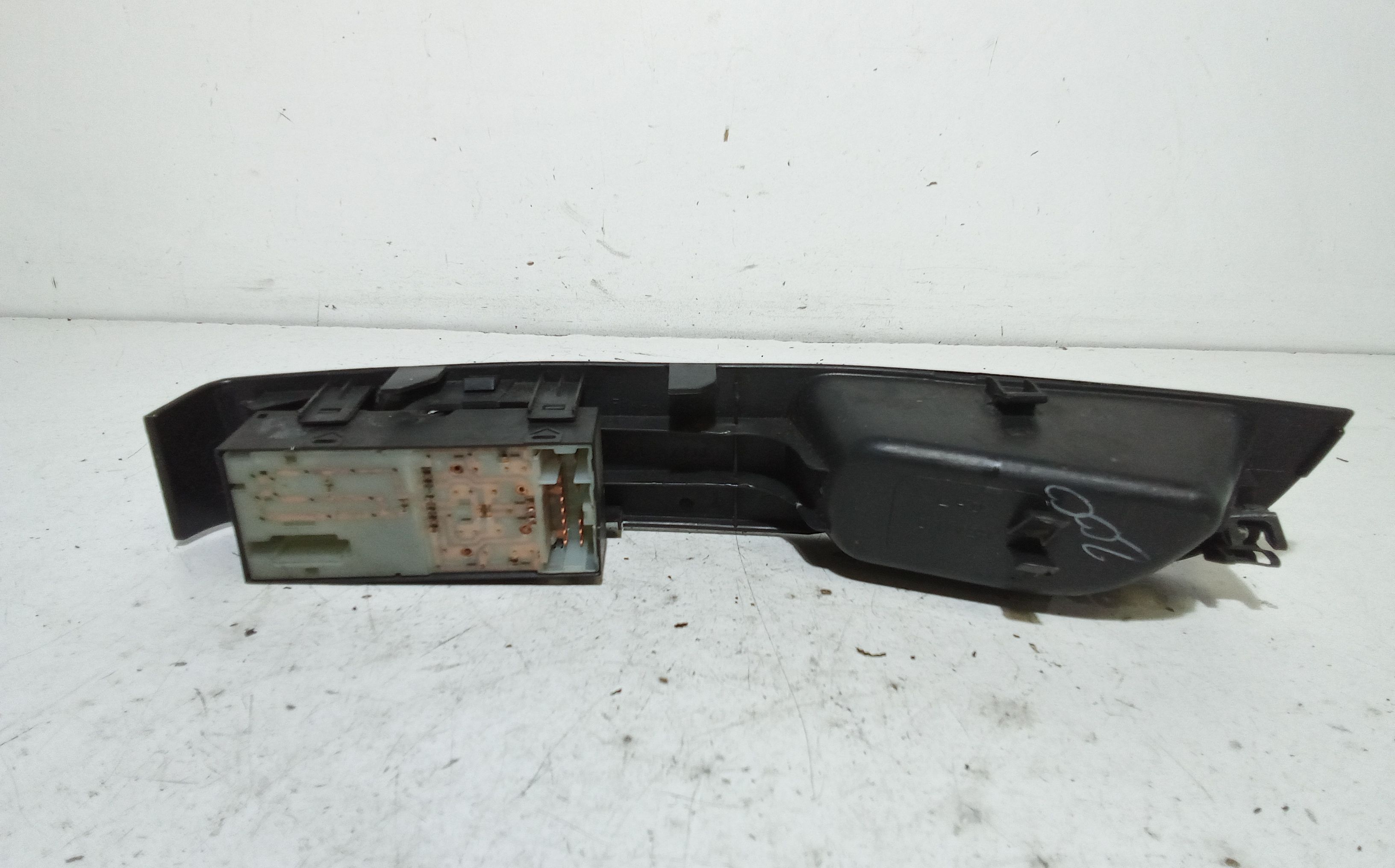 Pulsantiera anteriore sinistra Guida NISSAN Micra 5 Serie