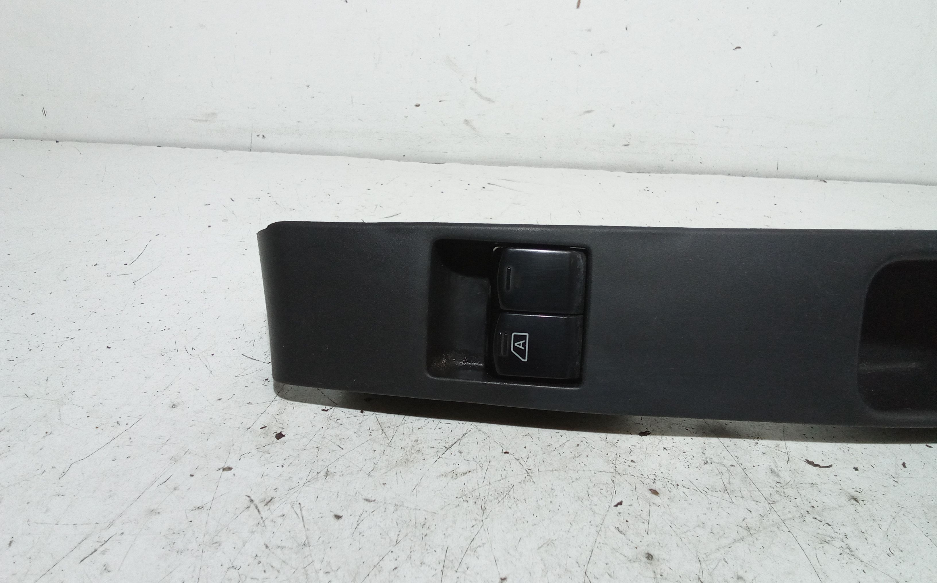 Pulsantiera anteriore sinistra Guida NISSAN Micra 5 Serie