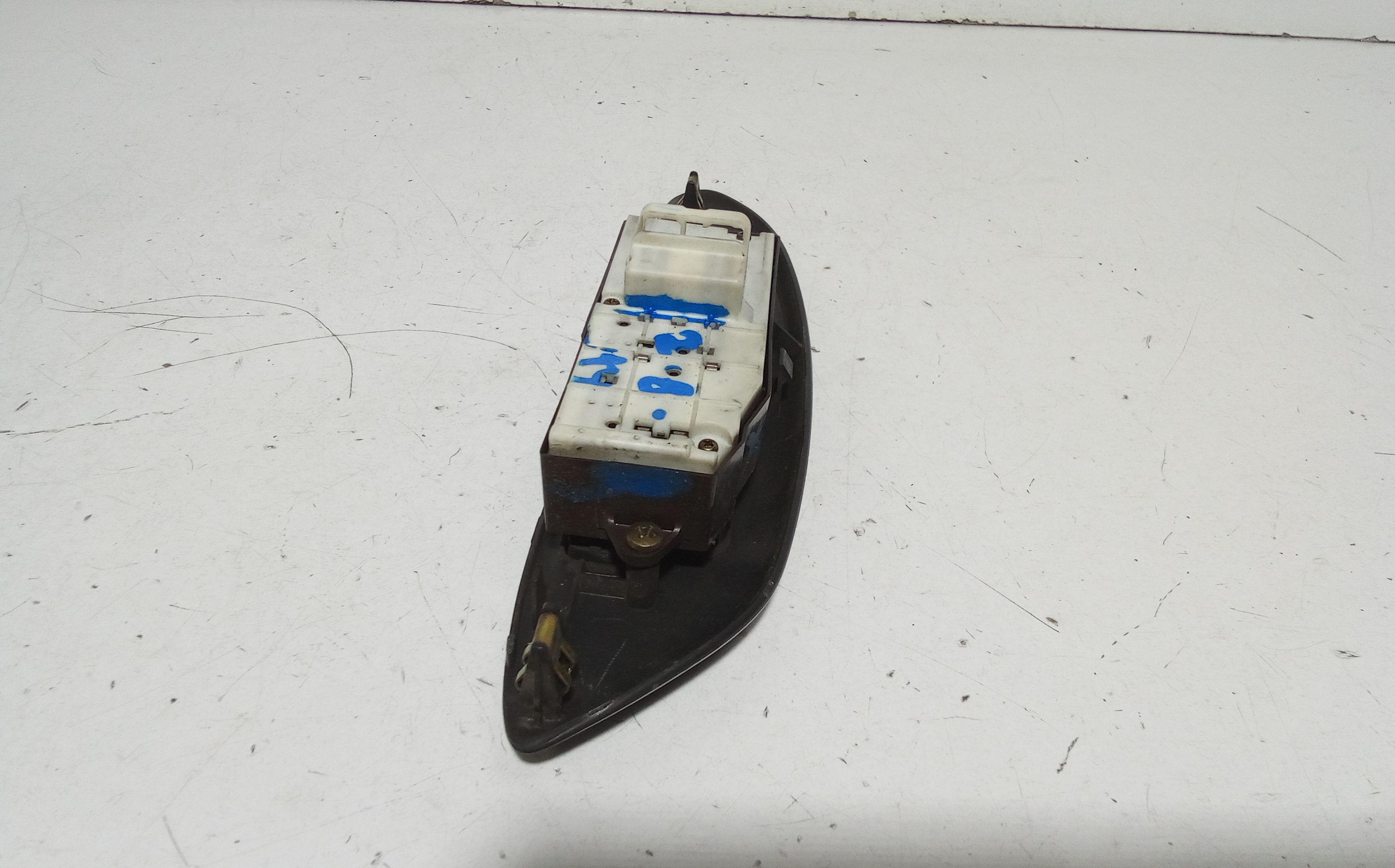 Pulsantiera anteriore sinistra Guida TOYOTA Yaris Serie (99>03)