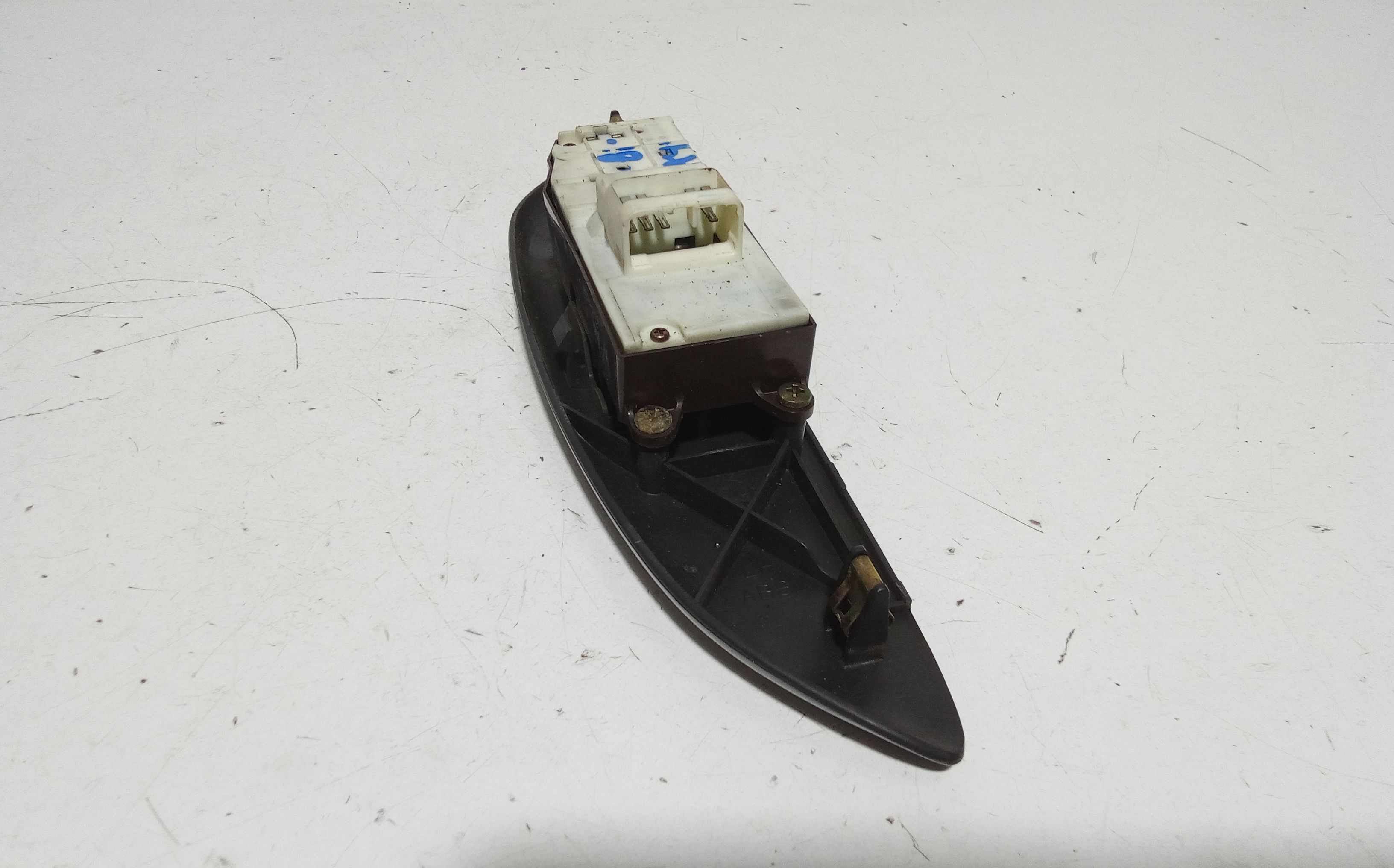 Pulsantiera anteriore sinistra Guida TOYOTA Yaris Serie (99>03)