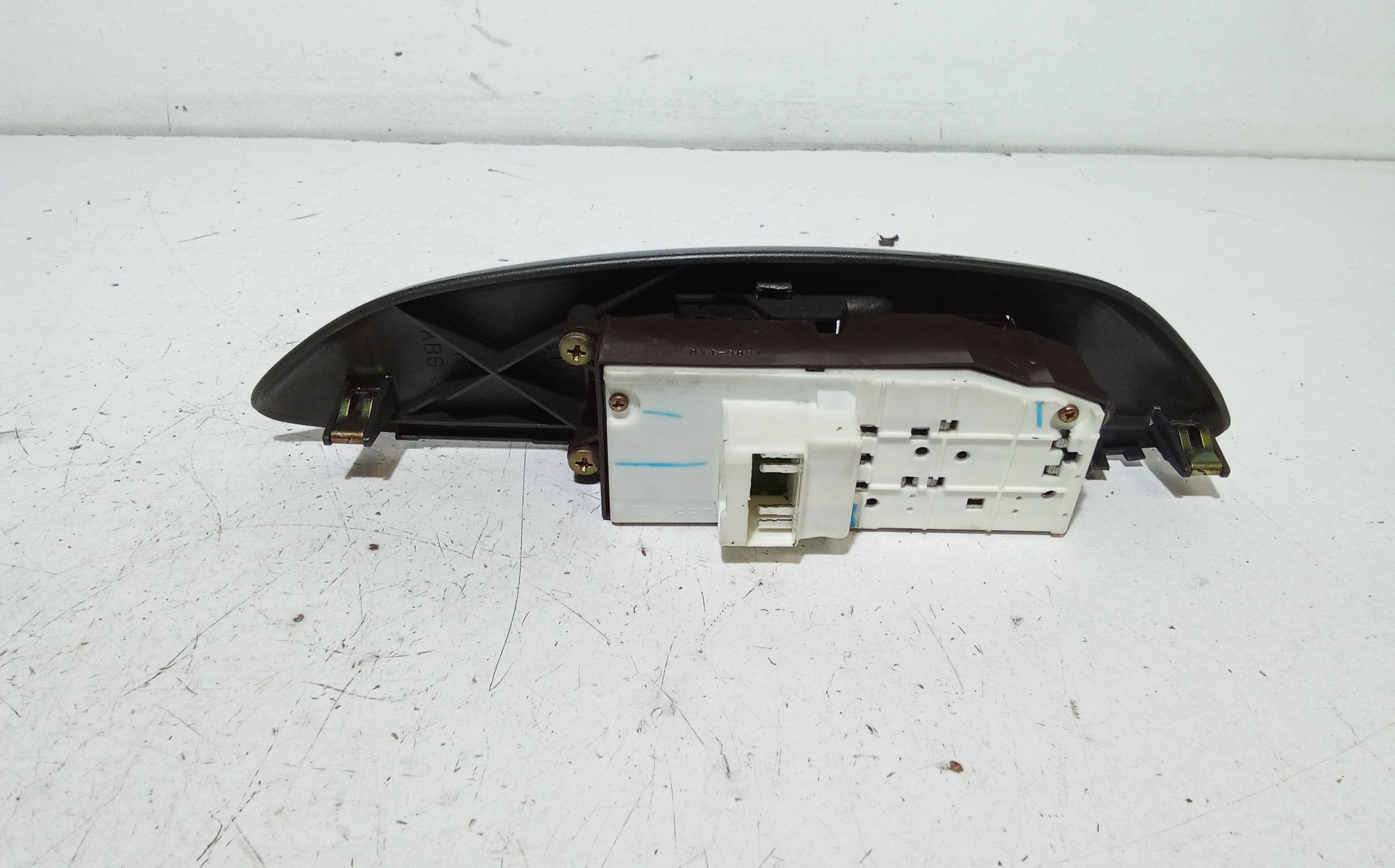 Pulsantiera anteriore sinistra Guida TOYOTA Yaris Serie (99>03)