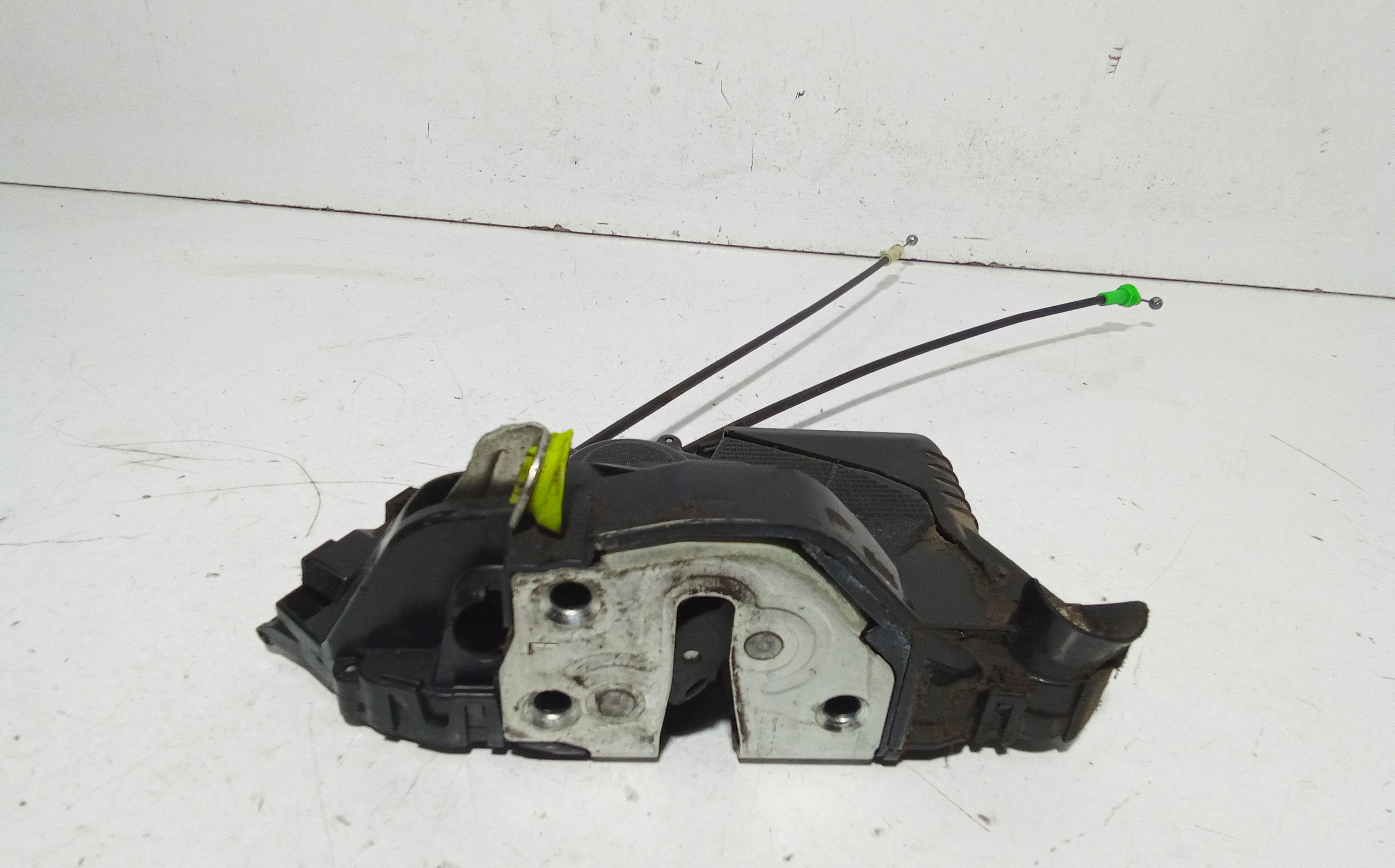 Serratura Anteriore Sinistra TOYOTA Yaris Serie (05>08)