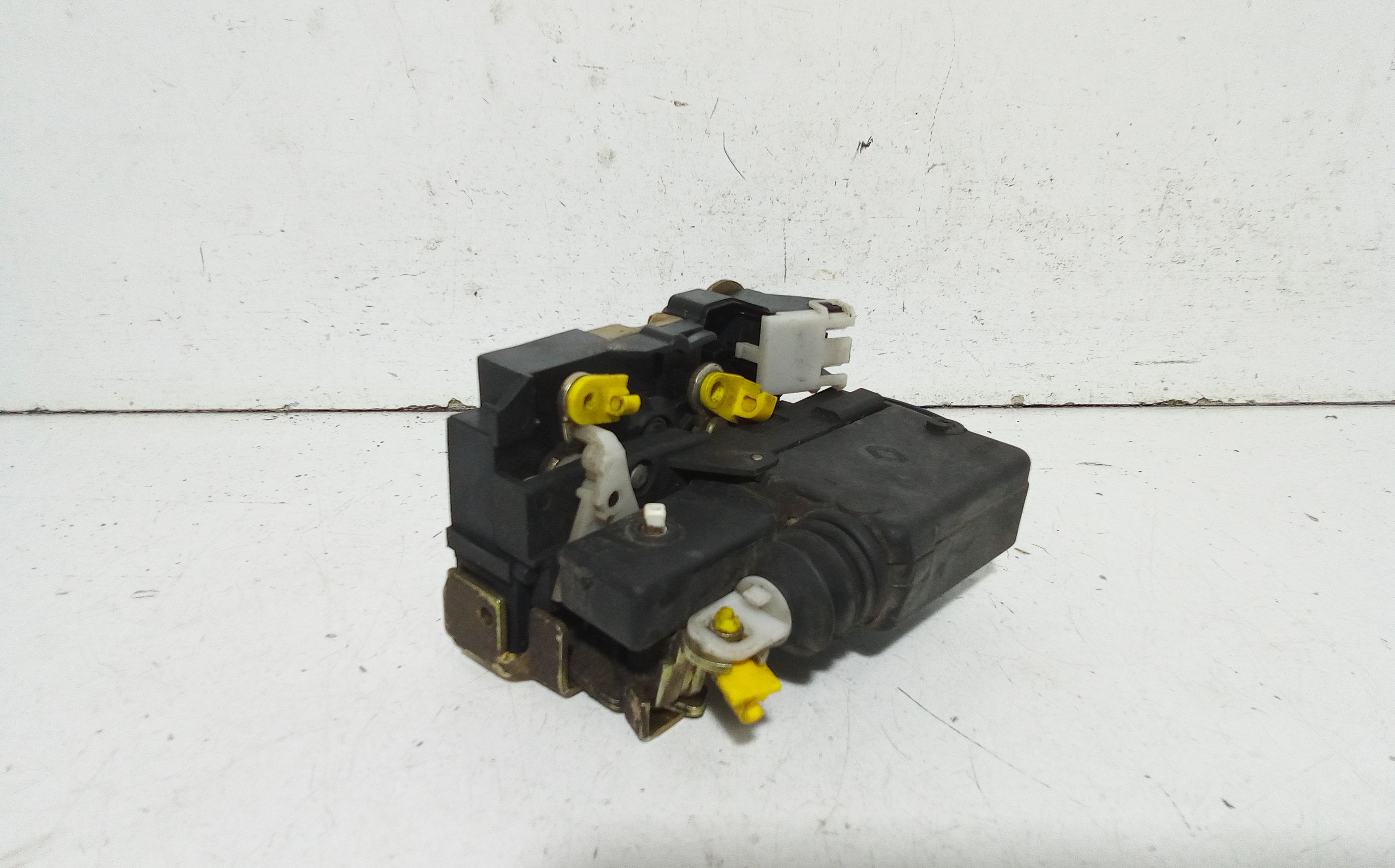 Serratura Anteriore Sinistra RENAULT Clio Serie (90>93)