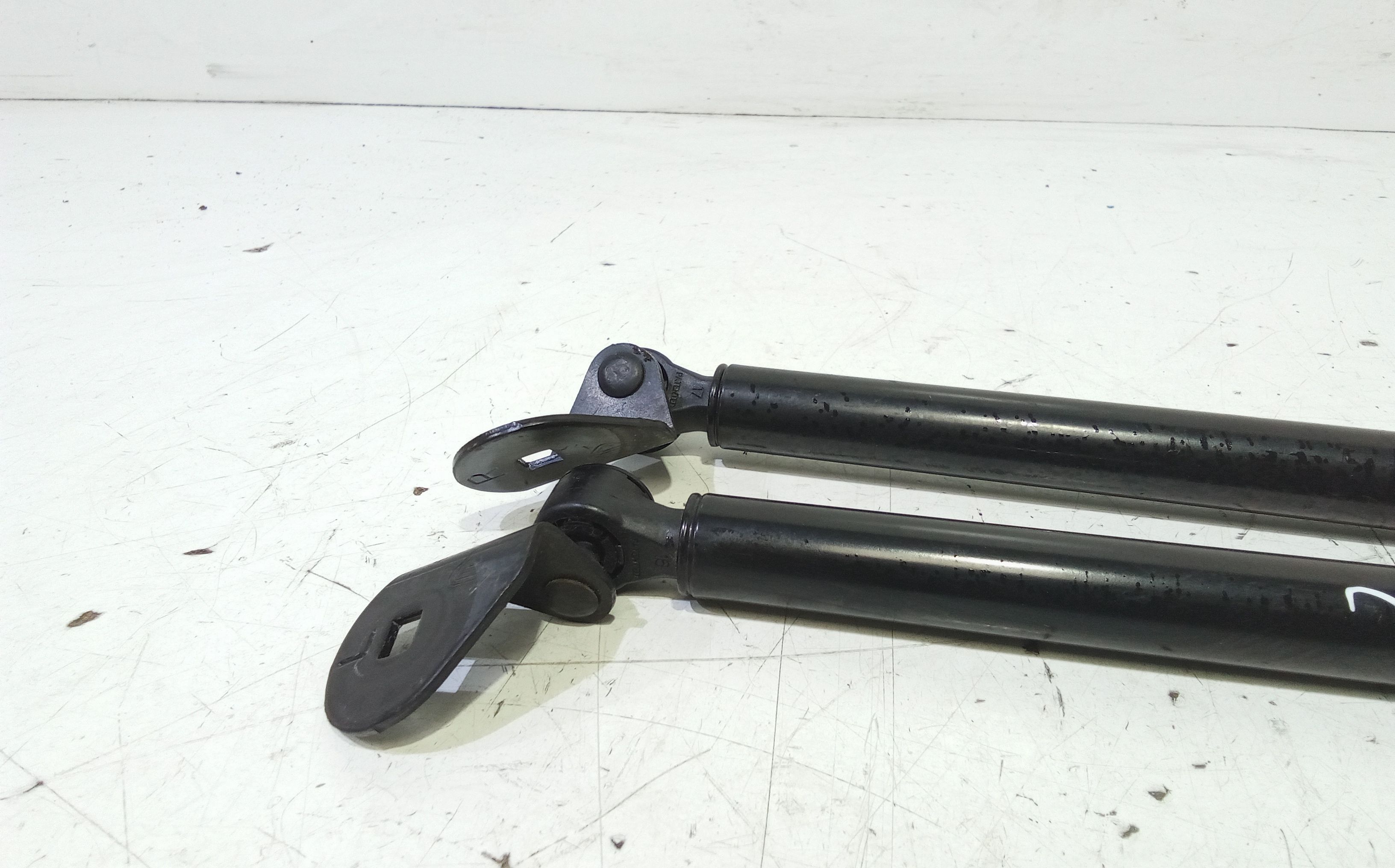 Pistoncini cofano Post. JEEP Wrangler 2 Serie