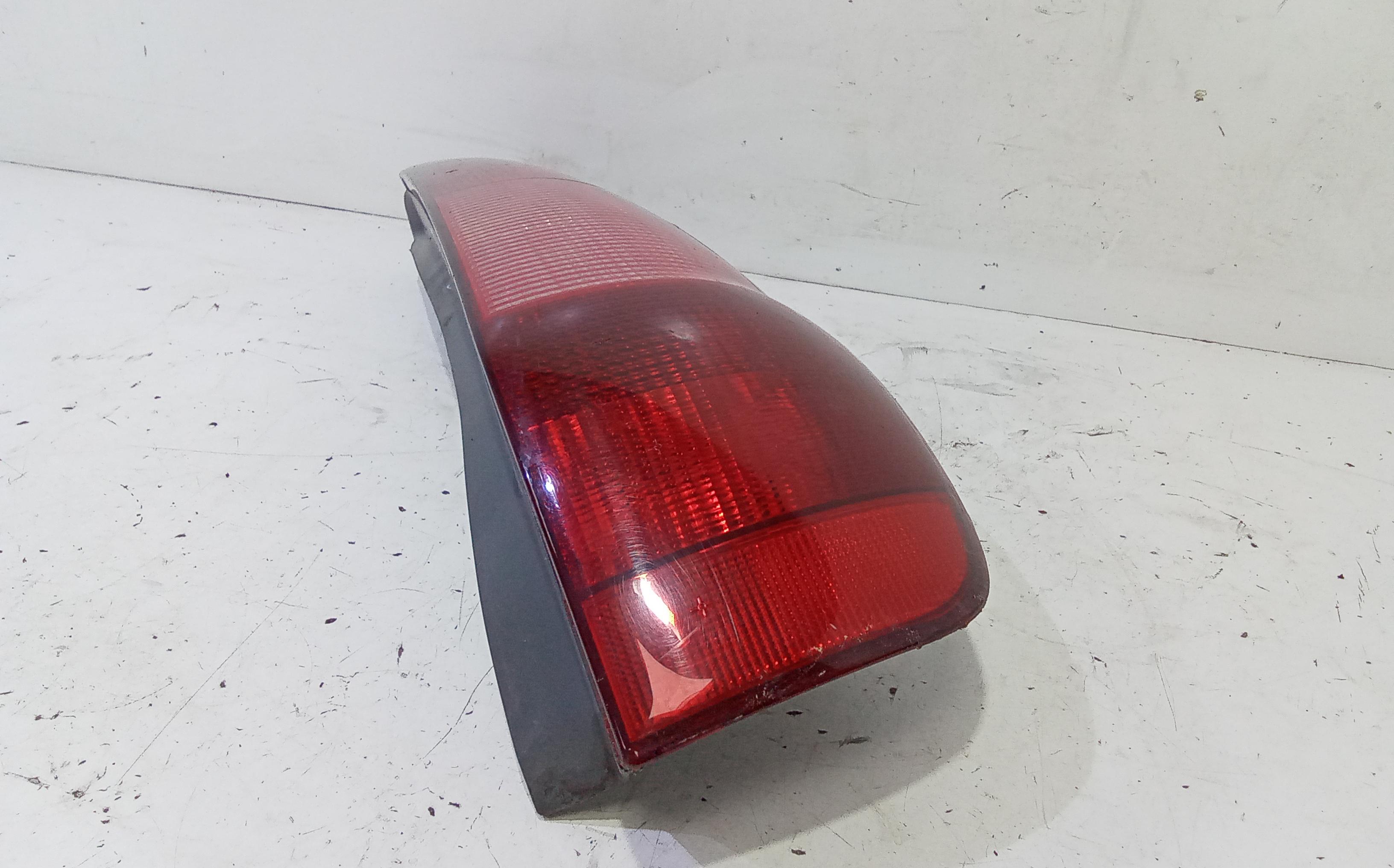 Stop fanale posteriore Destro Passeggero FIAT Punto Berlina 3P