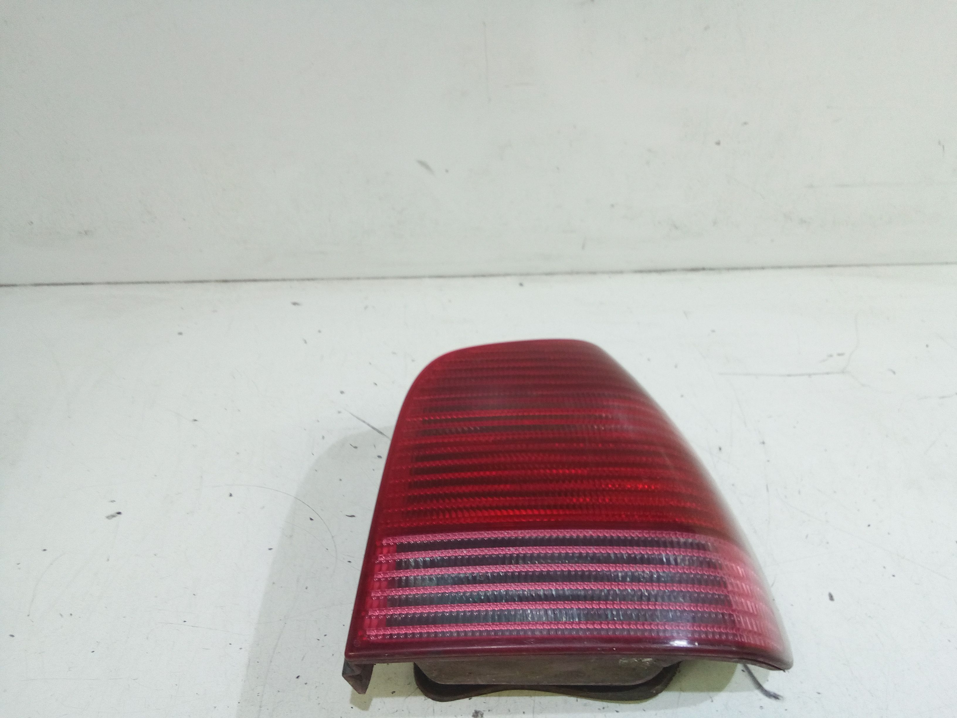 Stop fanale posteriore Destro Passeggero VOLKSWAGEN Polo 3 Serie