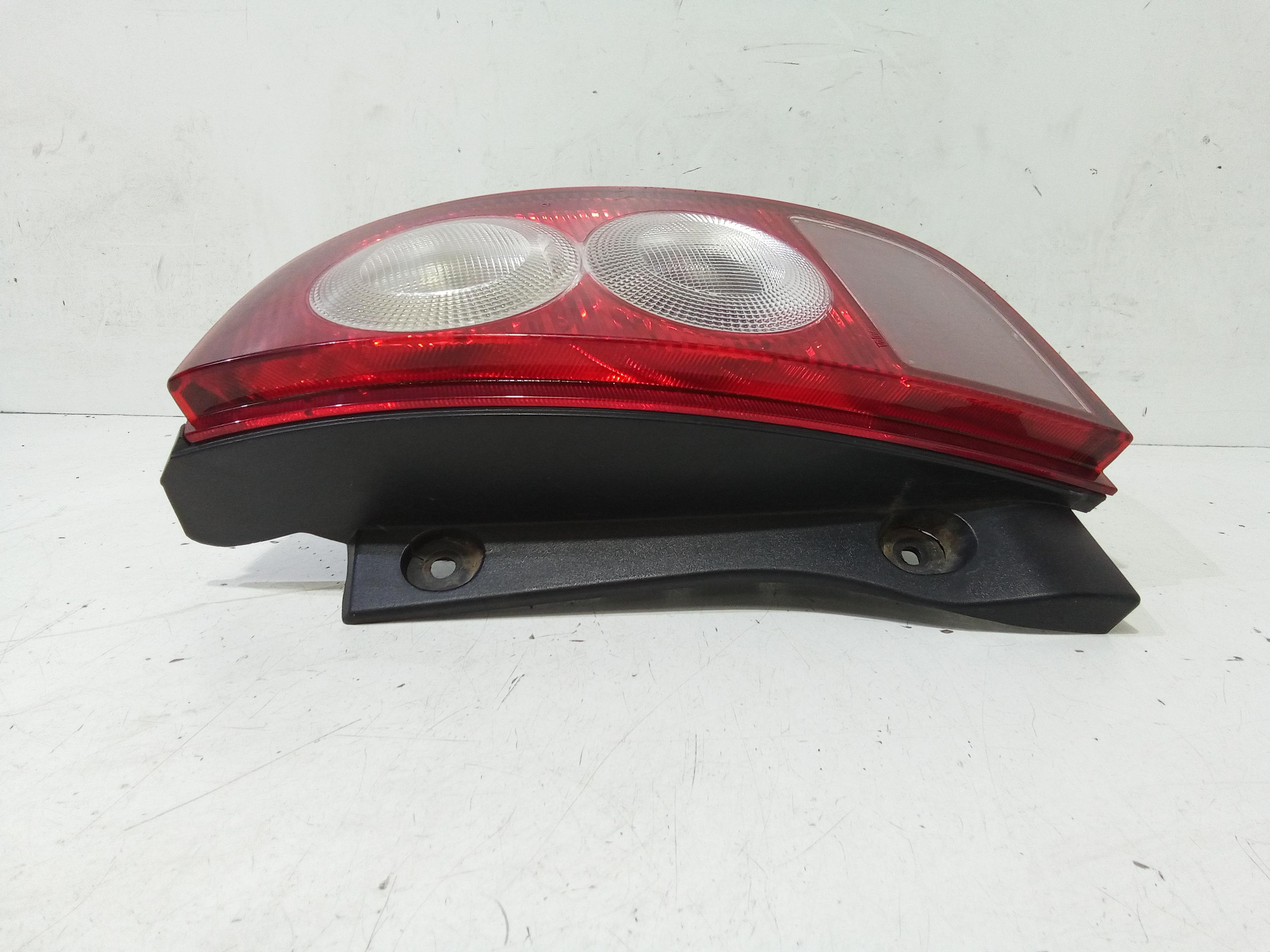 Stop fanale posteriore Destro Passeggero NISSAN Micra 4 Serie