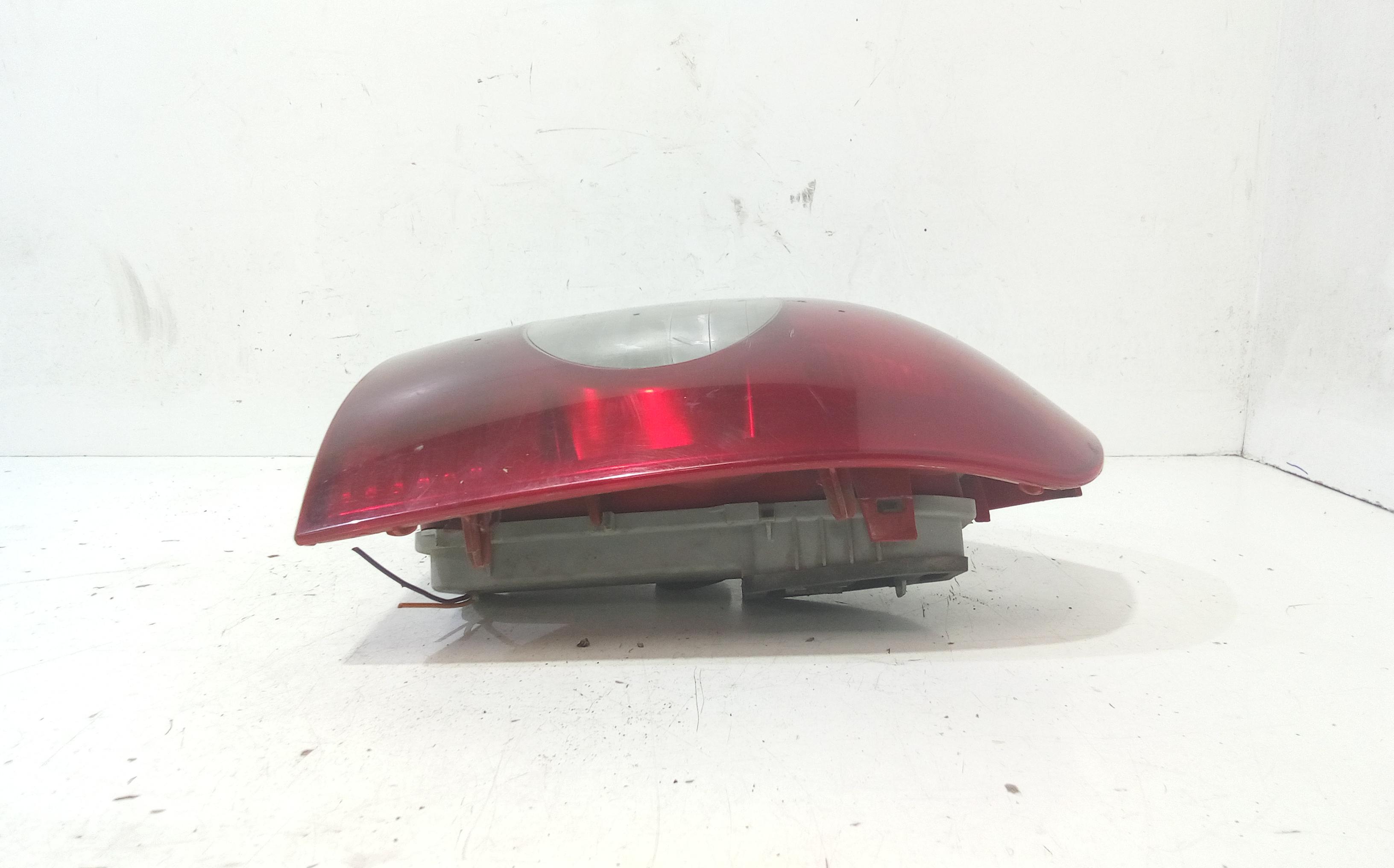 Stop fanale posteriore Destro Passeggero RENAULT Clio Serie (01>05)