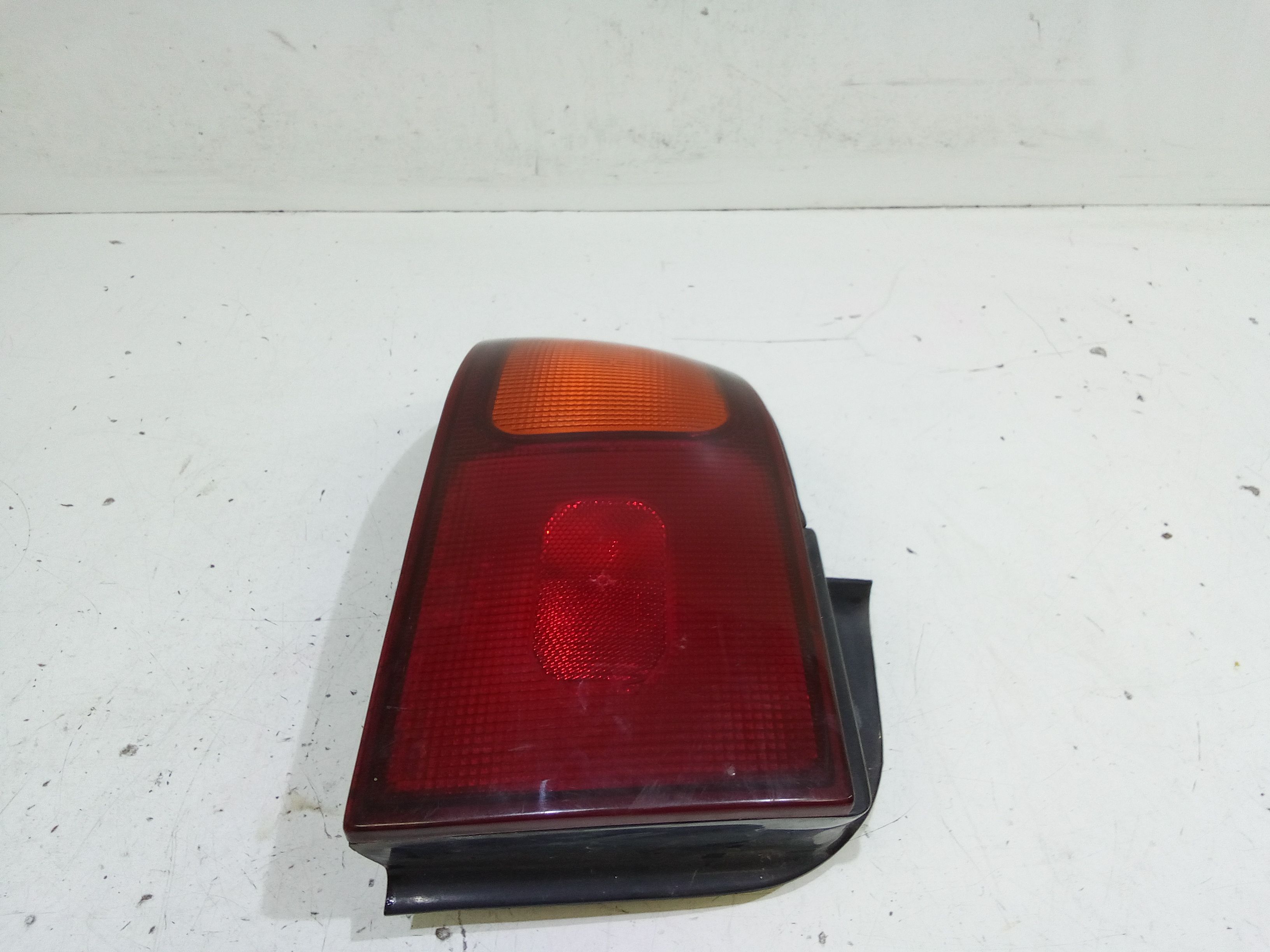 Stop fanale Posteriore sinistro lato Guida HYUNDAI Sonica Serie