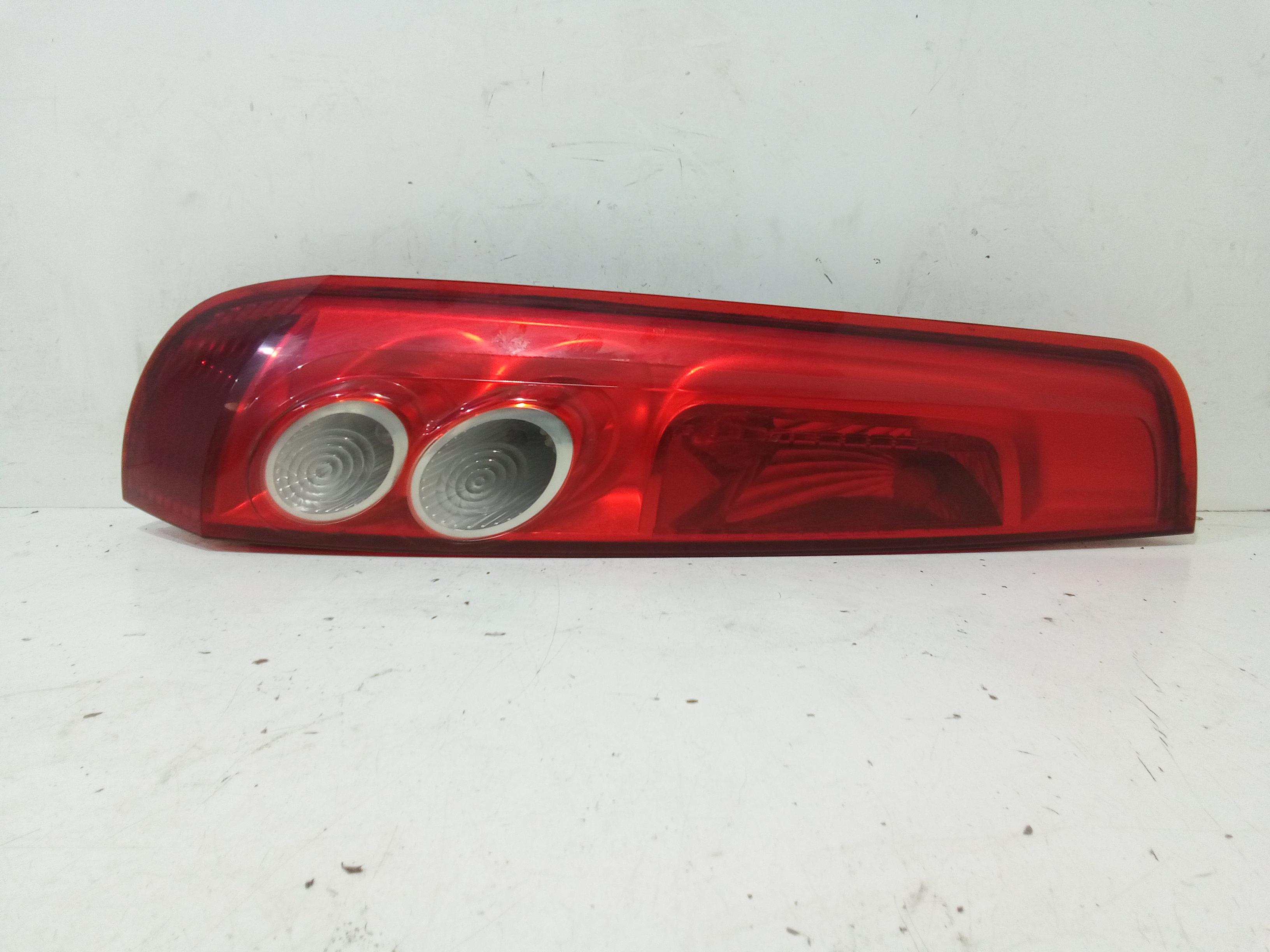 Stop fanale Posteriore sinistro lato Guida FORD Fiesta 5 Serie