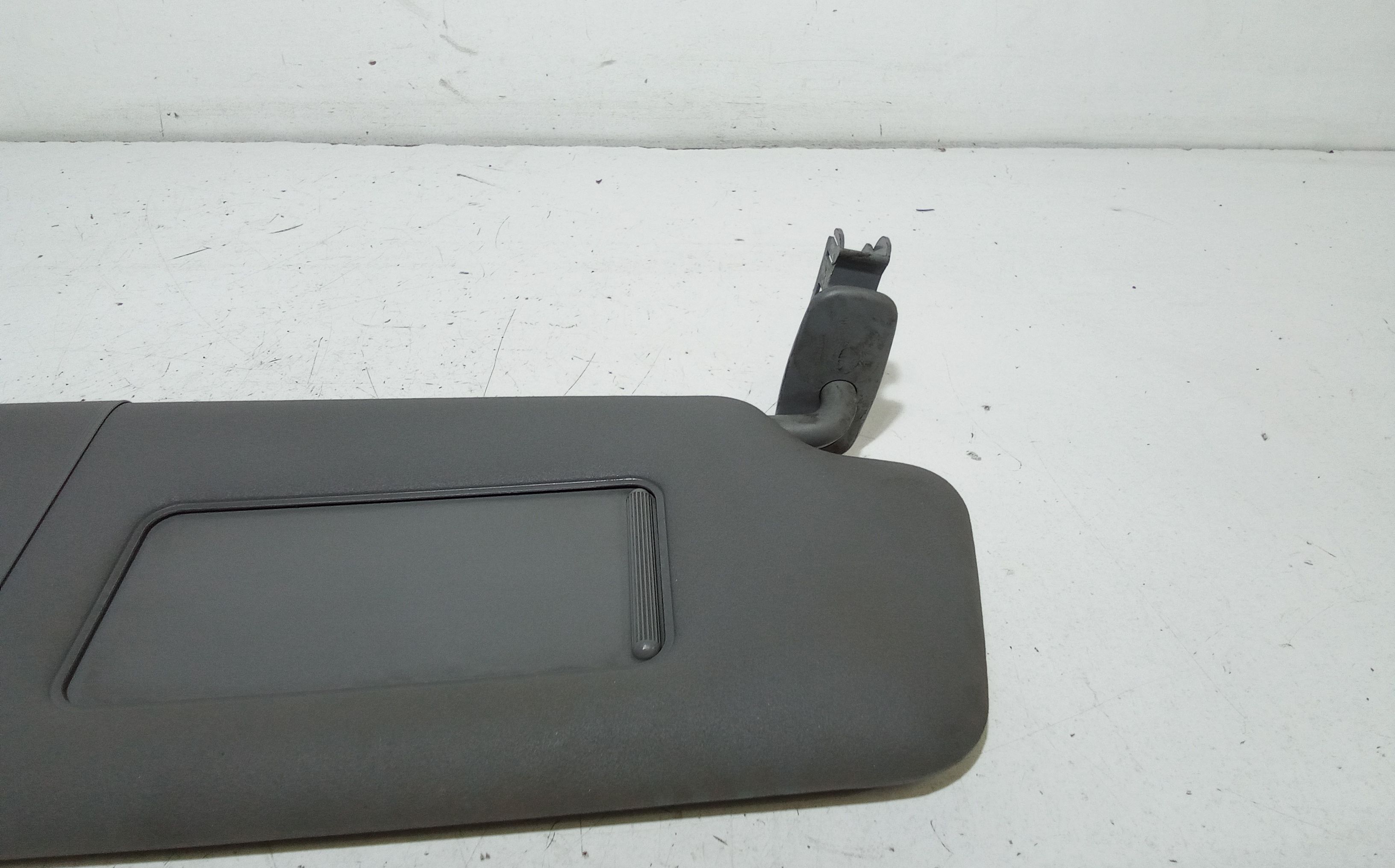 Parasole aletta Lato Passeggero AUDI A4 Berlina (8E) (00>04)