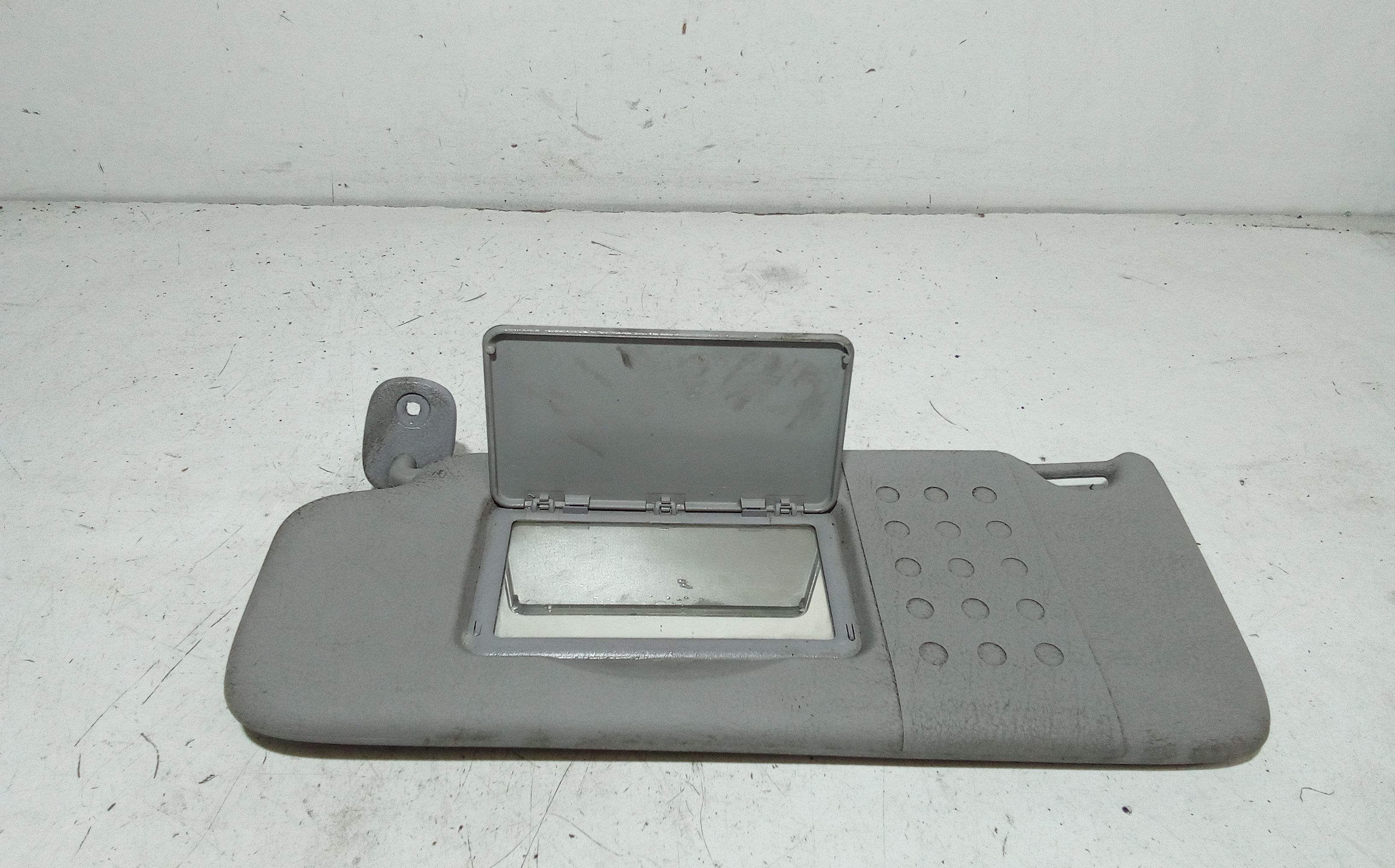 Parasole aletta anteriore Lato Guida RENAULT Clio Serie (01>05)